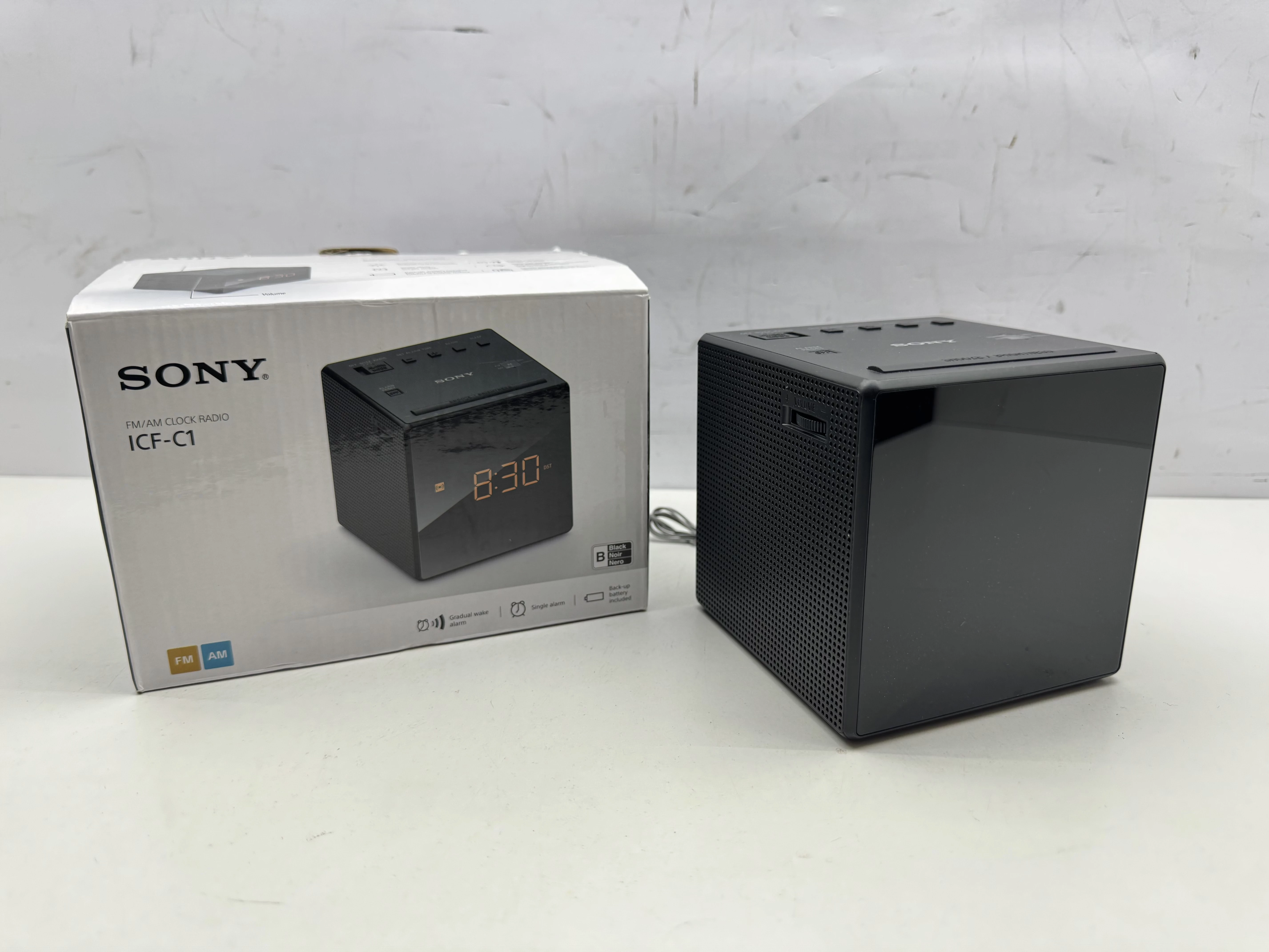 radiobudzik-sony-icf-c1-z-funkcja-alarmu-i-wyswietlaczem-led-plac-kosciuszki-20-wroclaw