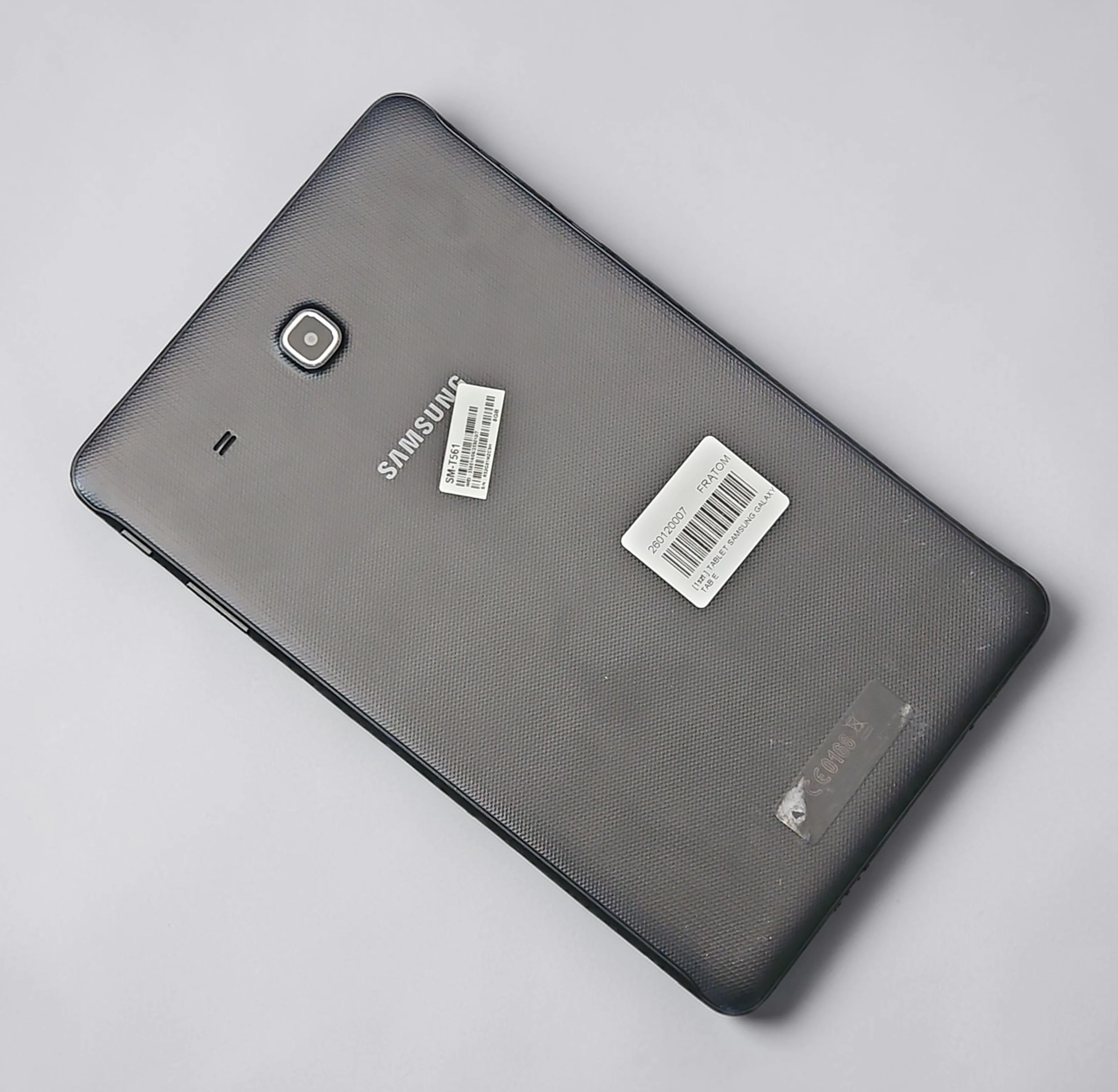 tablet-samsung-galaxy-tab-e-stan-11323-2