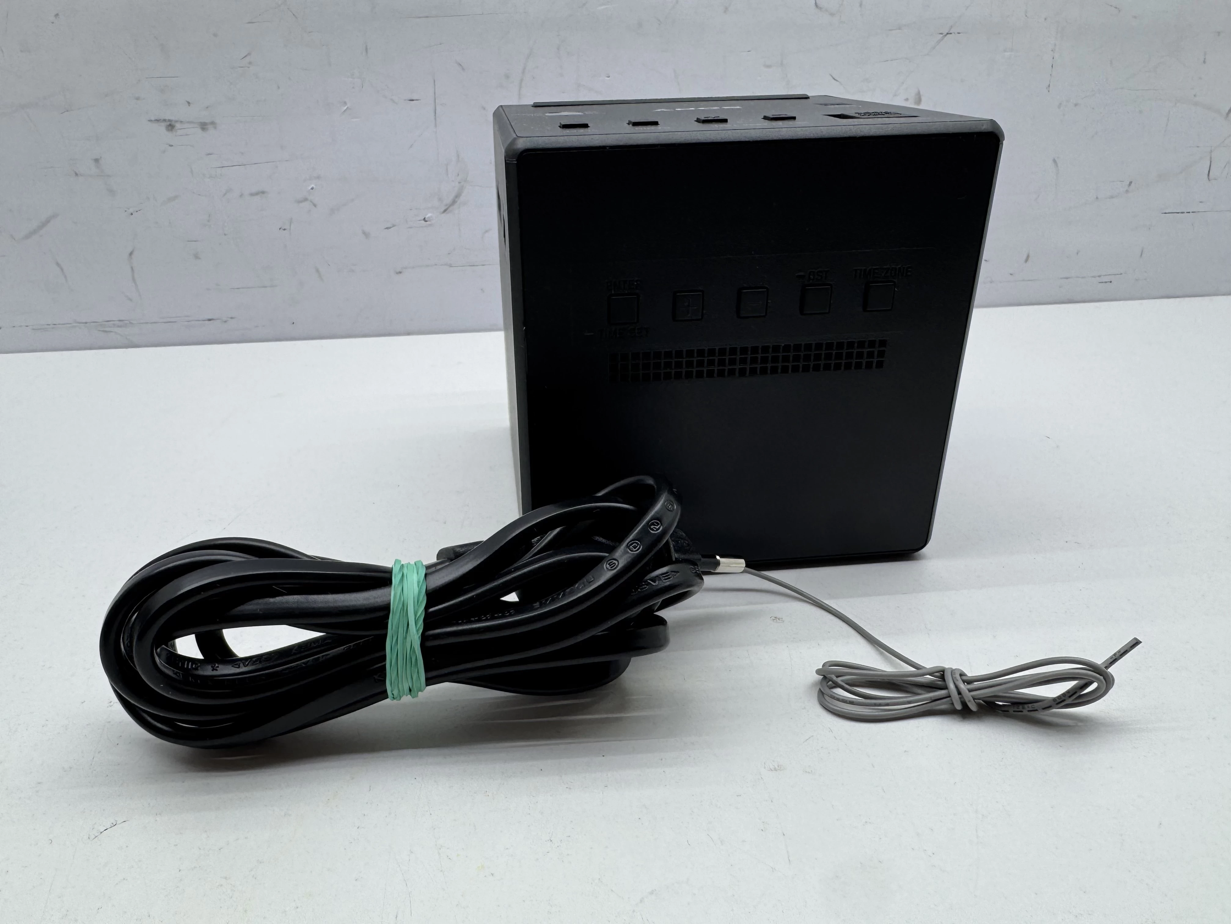 radiobudzik-sony-icf-c1-z-funkcja-alarmu-i-wyswietlaczem-led-zasilanie-209202-238306