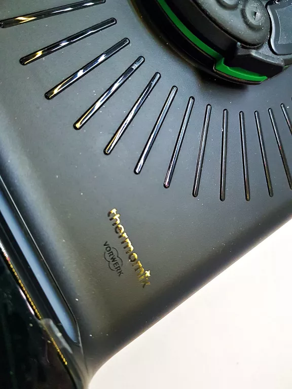 robot-kuchenny-vorwerk-thermomix-tm7-kopystka-moc-nominalna-200000