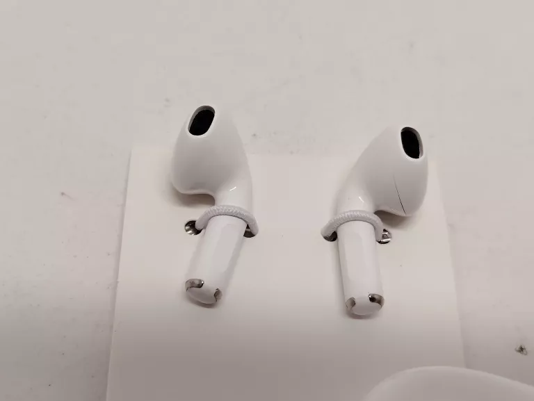 sluchawki-bezprzewodowe-biale-stan-11323-2