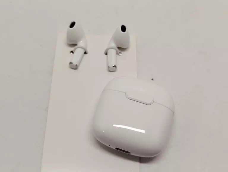 sluchawki-bezprzewodowe-biale-boh-warszawy-69-bartoszyce