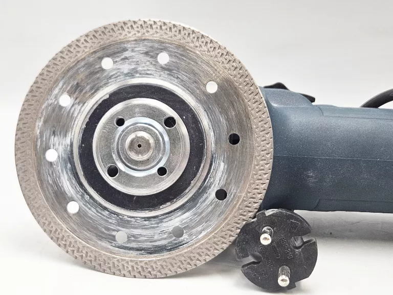 bosch-szlifierka-katowa-125mm-750w-rodzaj-zasilania-128529-2