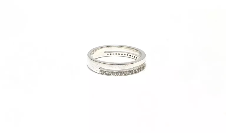 srebrny-pierscionek-z-cyrkoniami-thomas-sabo-246-g-925-rodzaj-2205-2