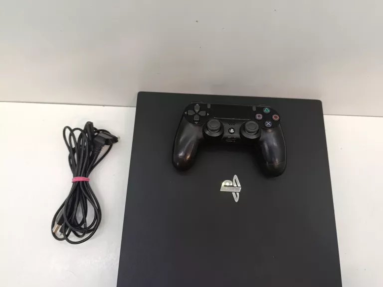 konsola-ps4-pro-cuh-7216b-stan-11323-2