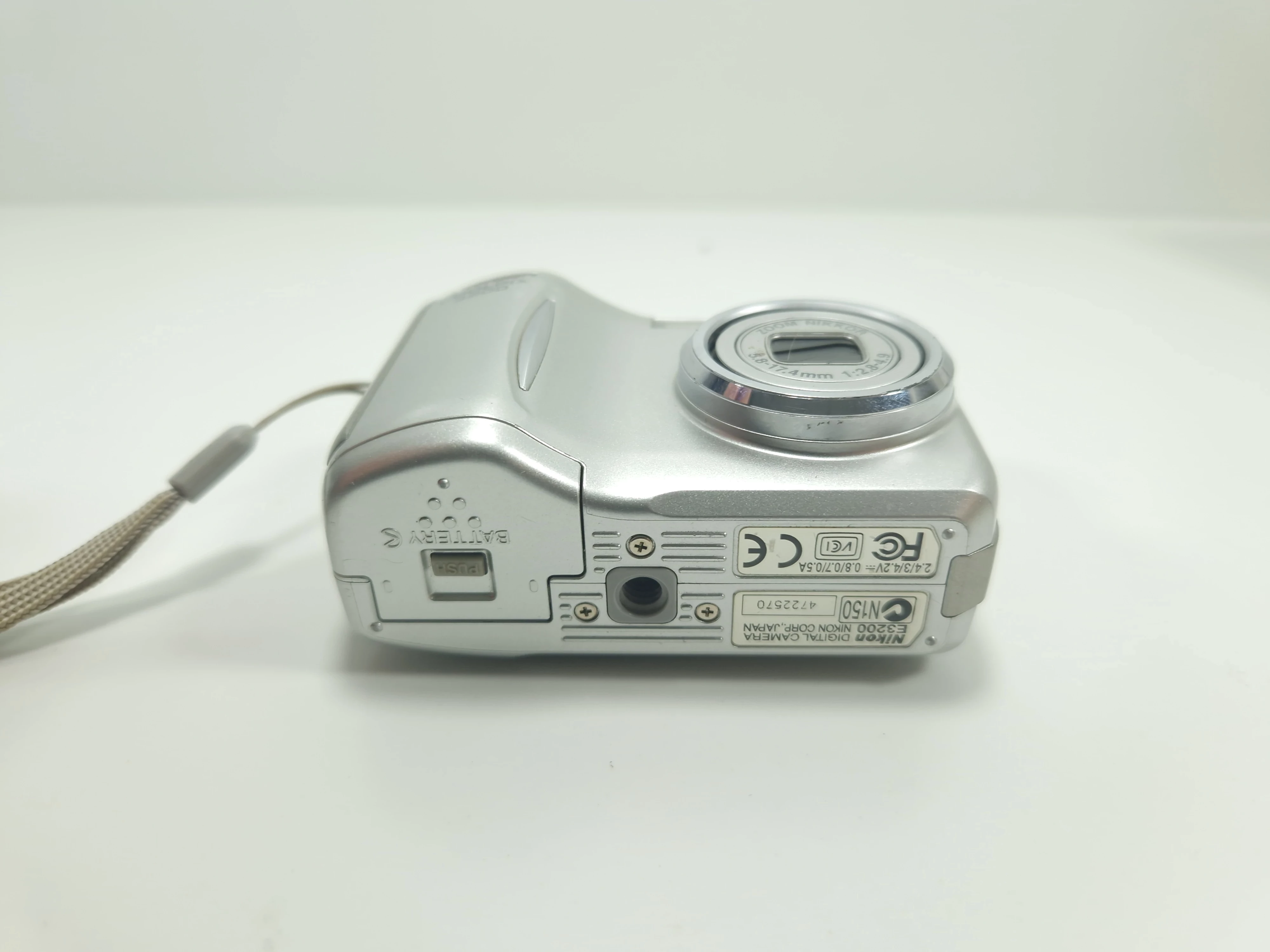 aparat-cyfrowy-nikon-coolpix-3200-stan-11323-2