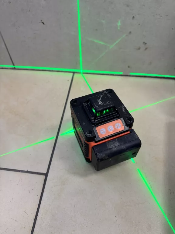 laser-krzyzowy-heckermann-4dl-komplet-statyw-kat-wyswietlania-linii-pionowej-360