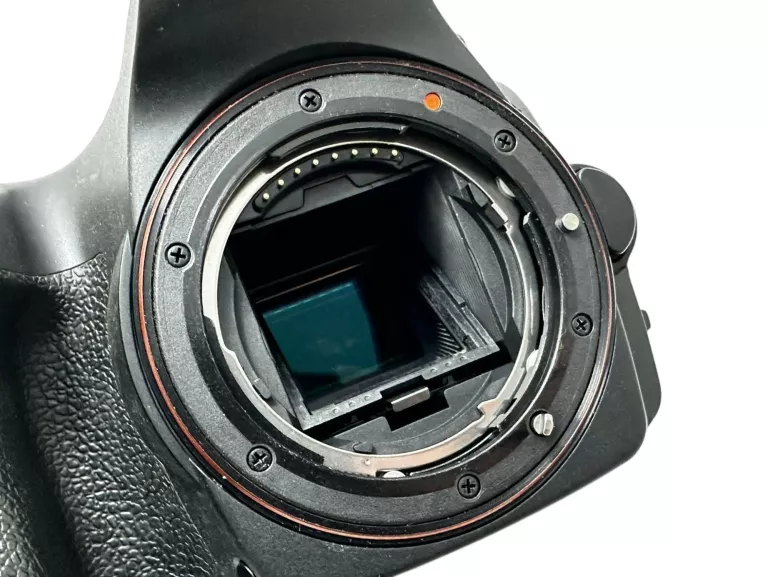 aparat-lustrzanka-sony-slt-a58-18-55mm-tamron-af-70-300mm-1518-zdj-kod-producenta-slt-a58k-18-55mm