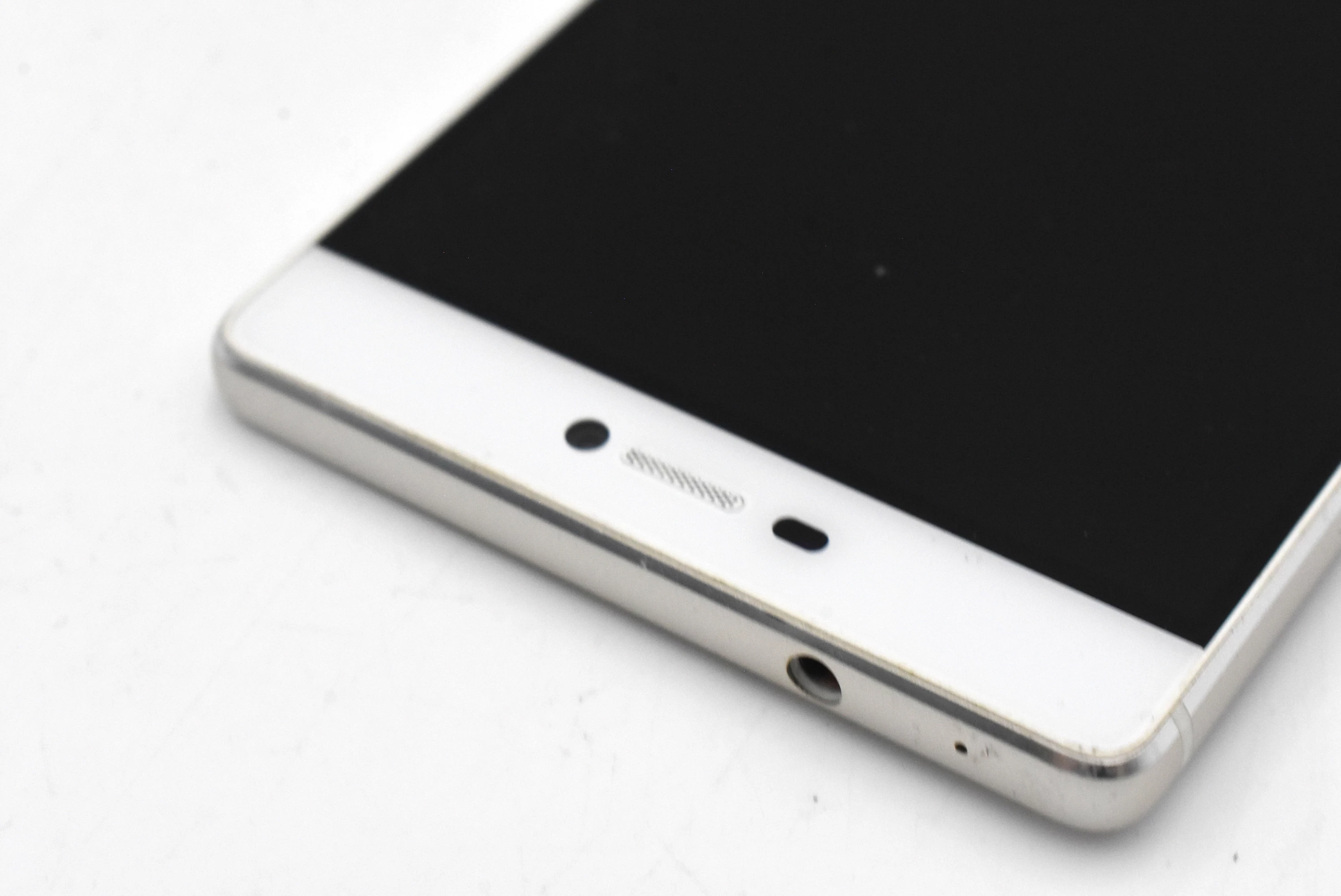 telefon-huawei-p8-3gb16gb-przekatna-ekranu-520