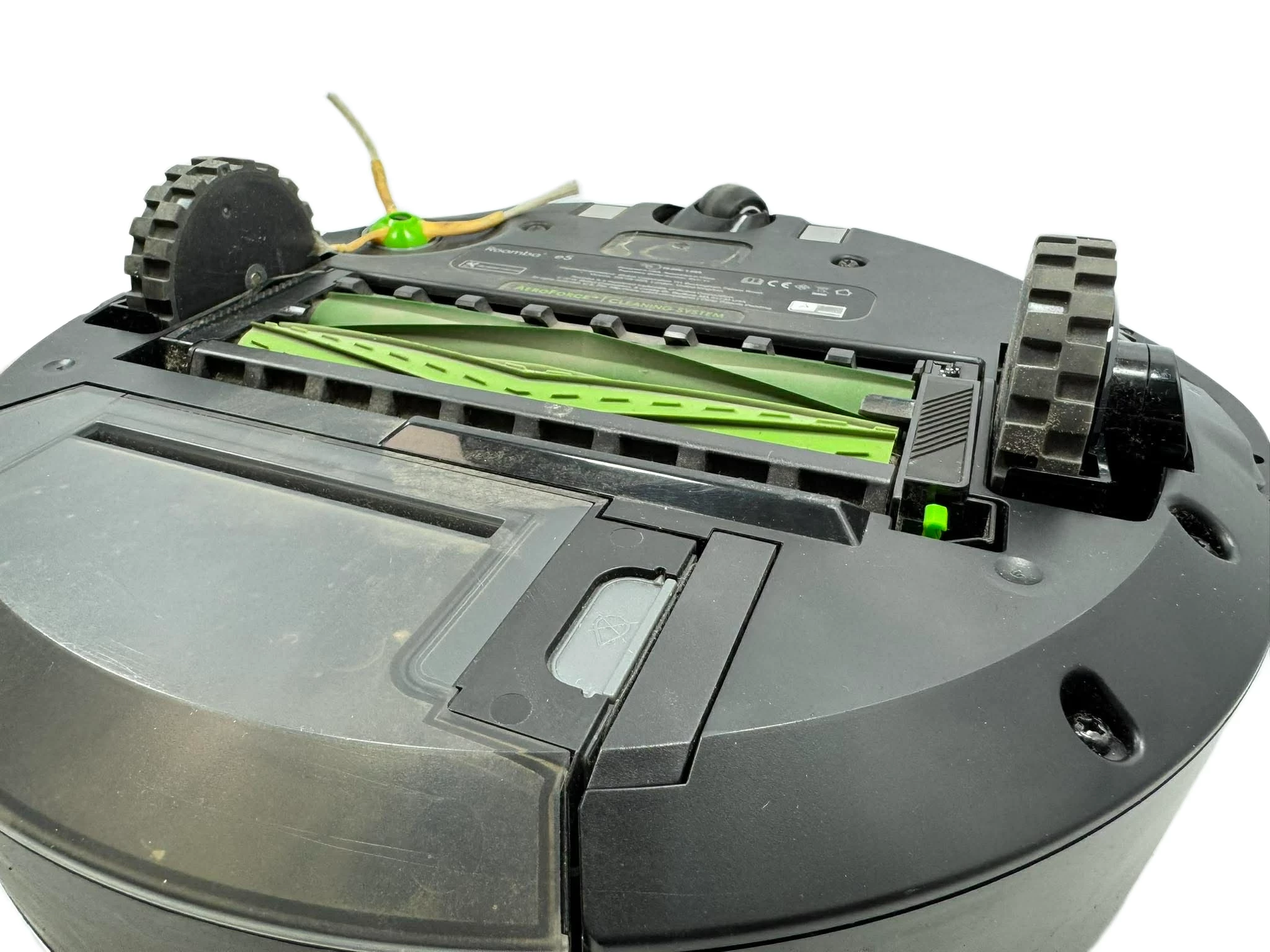 robot-sprzatajacy-irobot-roomba-e5-czarny-czas-ladowania-180