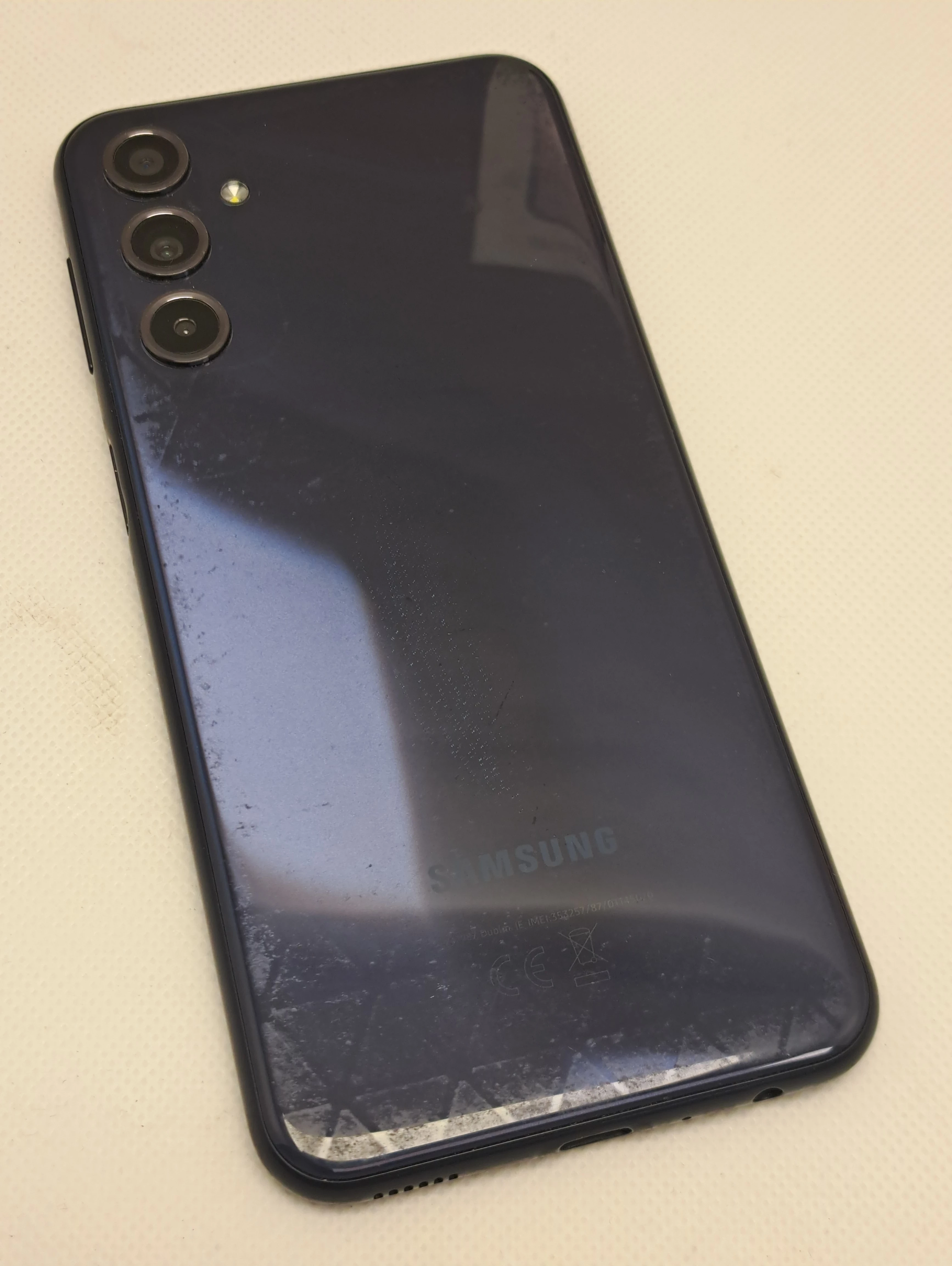 telefon-samsung-galaxy-m34-przekatna-ekranu-650