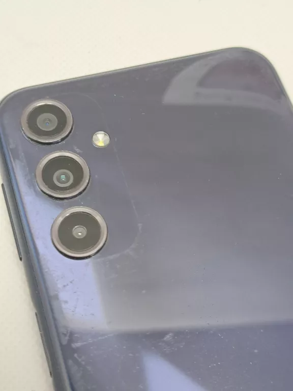 telefon-samsung-galaxy-m34-wbudowana-pamiec-202869-214189