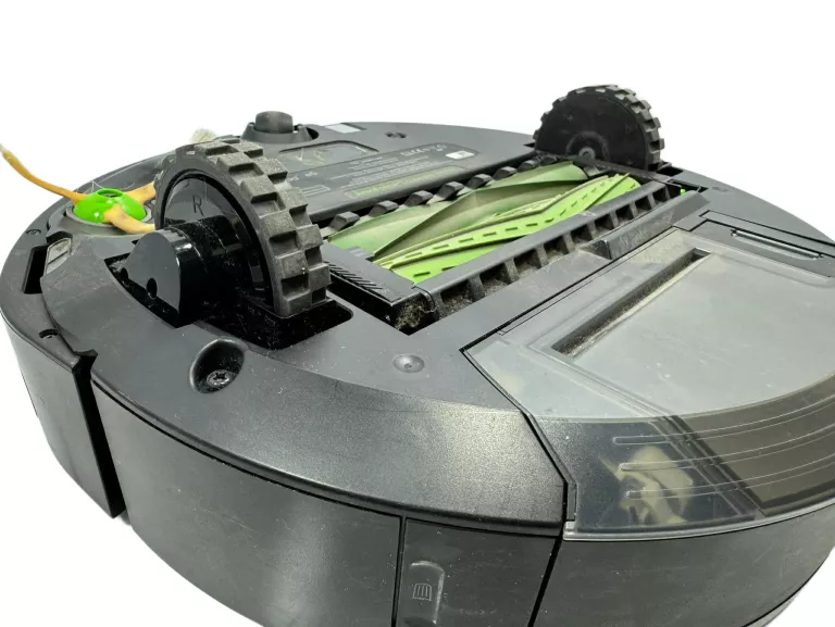 robot-sprzatajacy-irobot-roomba-e5-czarny-stan-11323-2