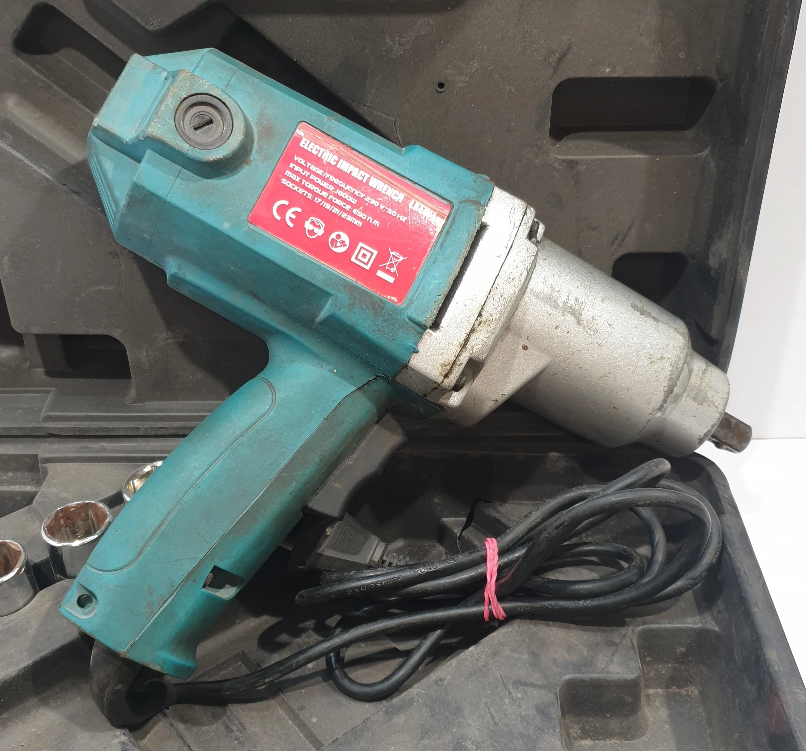 klucz-udarowy-do-kol-elektryczny-lex-2000w-800nm-12-rozmiar-trzpienia-248160-863071