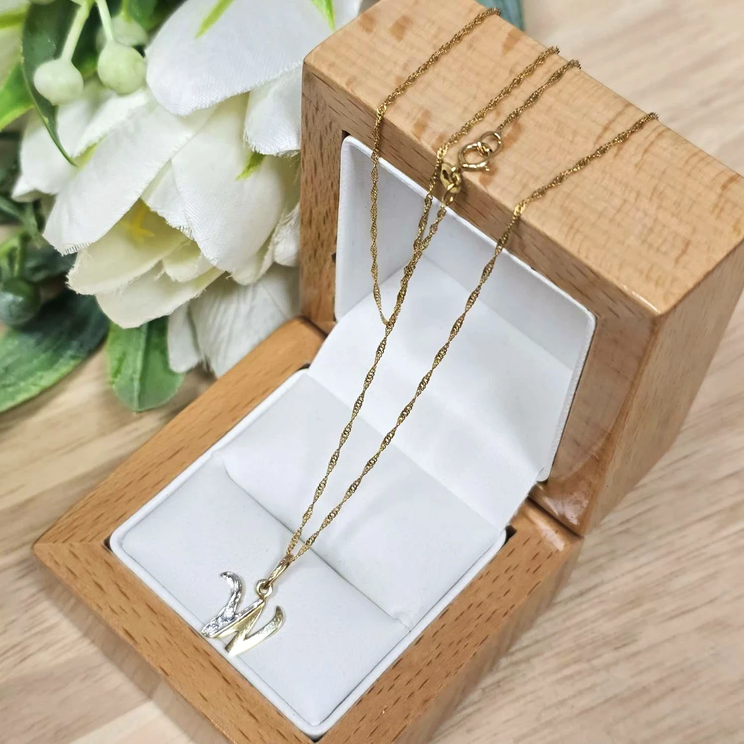 sliczny-zloty-lancuszek-z-literka-w-pr585-lotnikow-1-warka