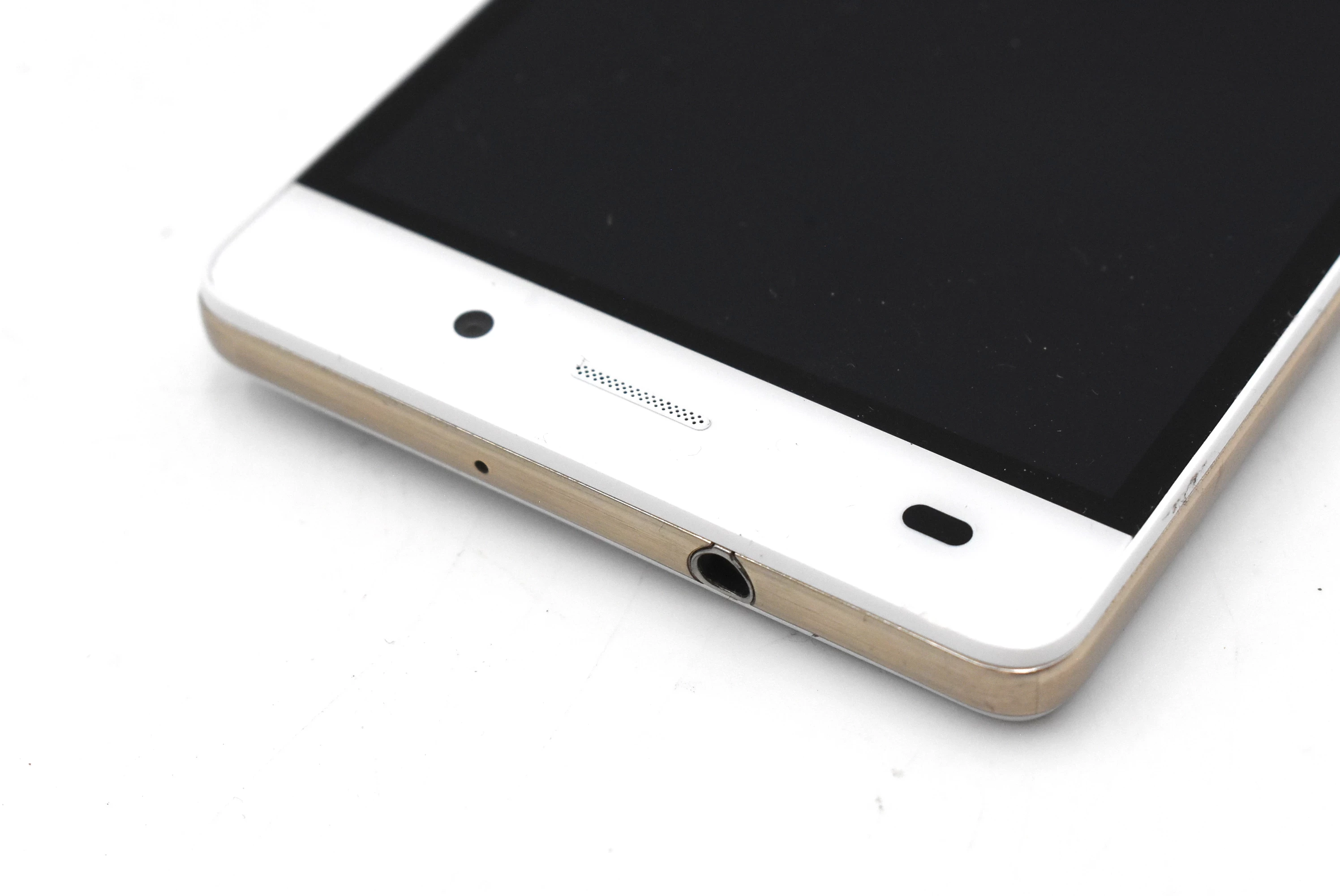 telefon-huawei-p8-lite-2gb16gb-przekatna-ekranu-500