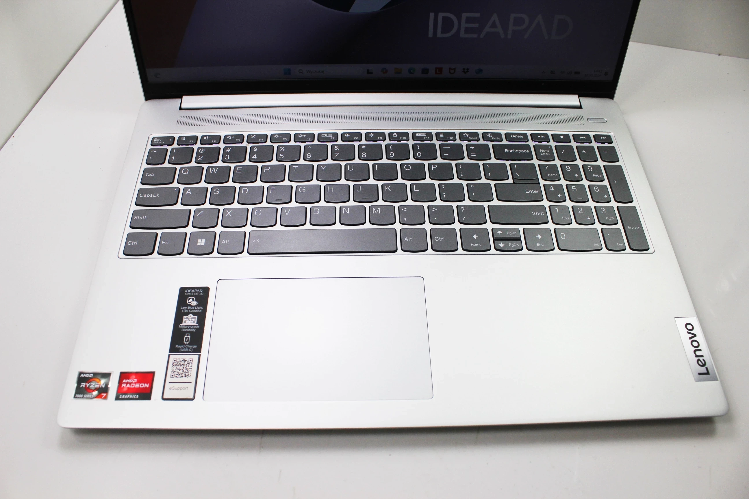 laptop-lenovo-ideapad-slim-5-16arb8-stan-11323-2