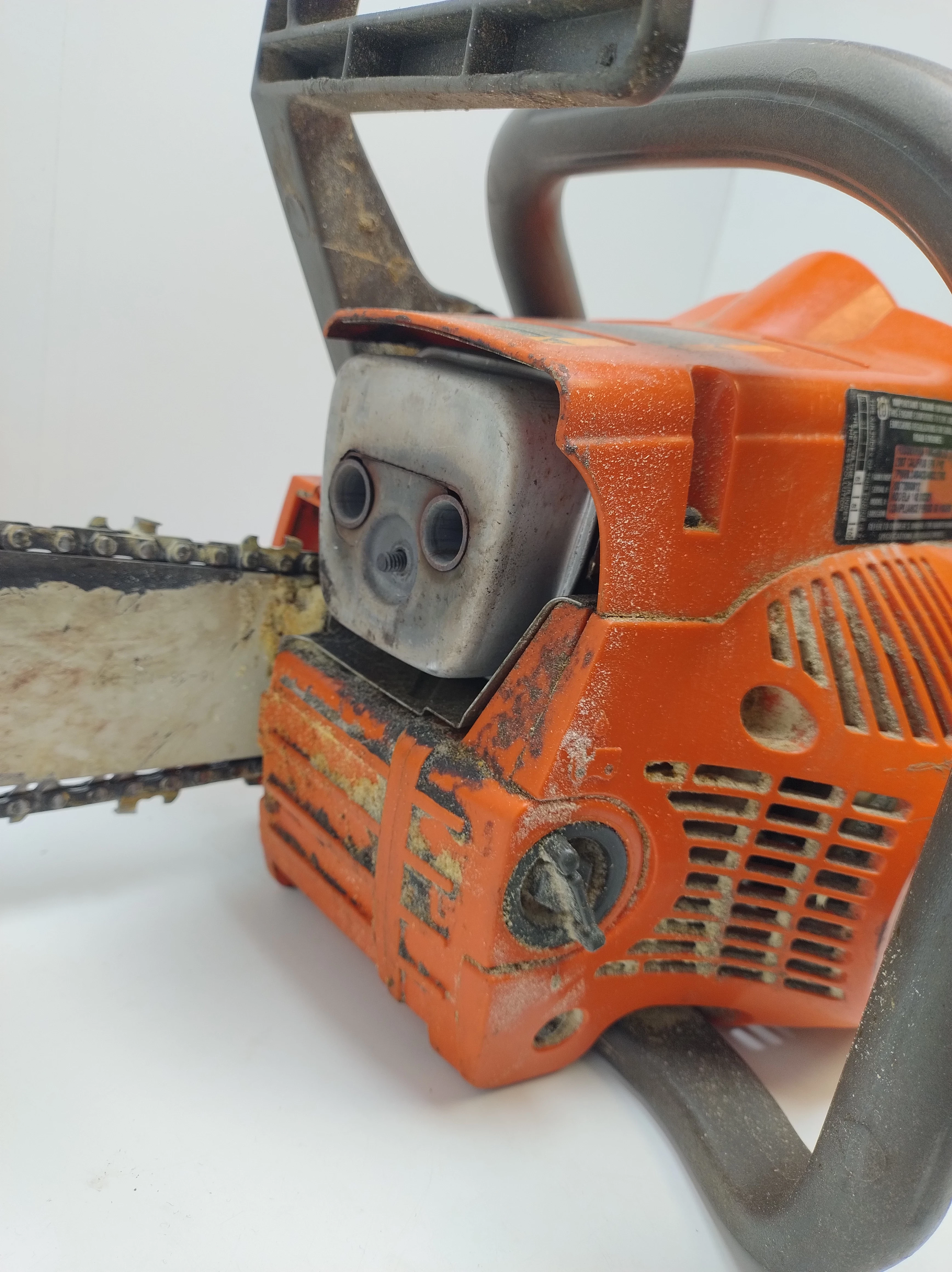 pila-spalinowa-husqvarna-142-seria-555-professional