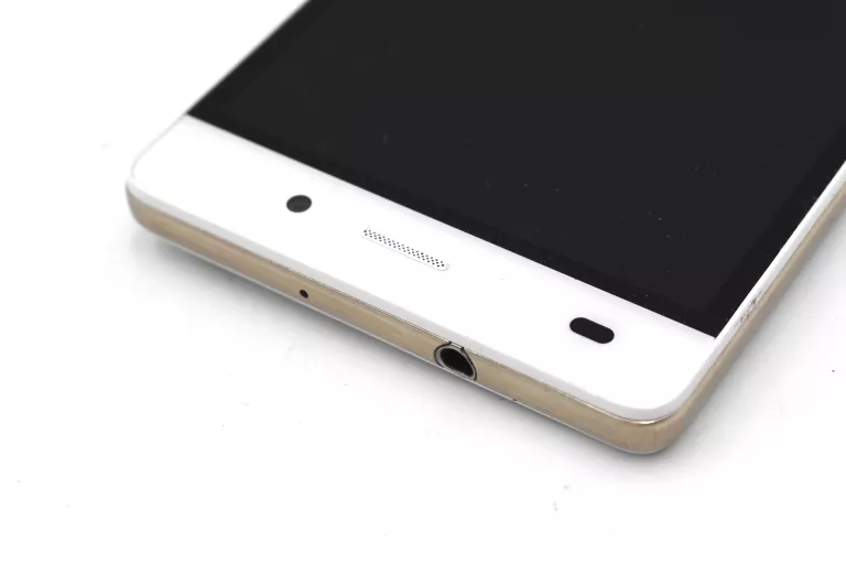 telefon-huawei-p8-lite-2gb16gb-przekatna-ekranu-500