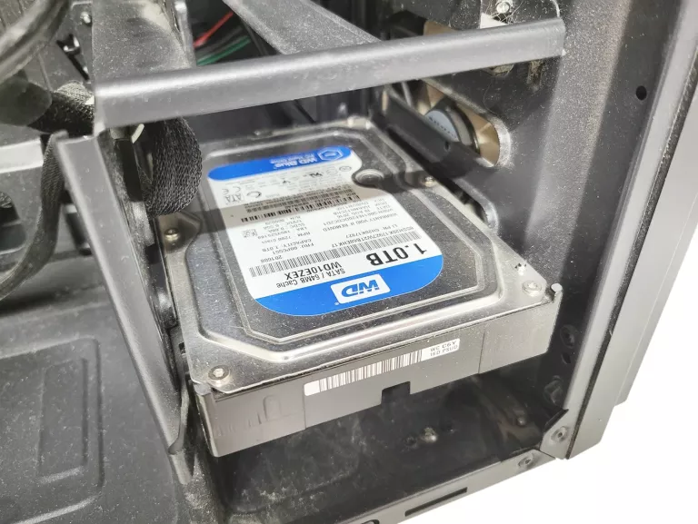 komputer-stacjonarny-i3-6100-8-ram-1tb-hdd-gtx-750-ti-model-12345