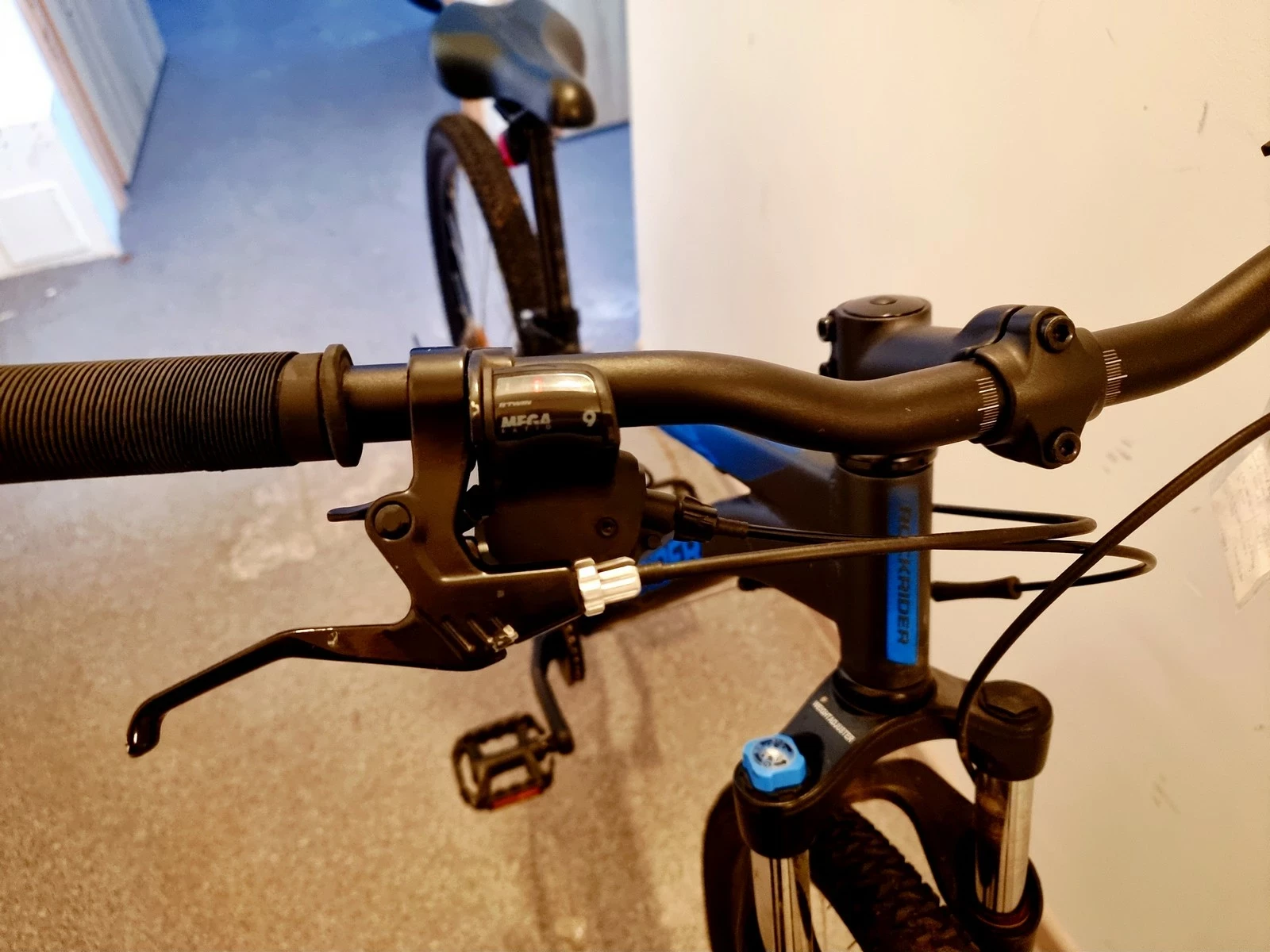 rower-gorski-mtb-rockrider-st-120-275-material-ramy-179-1