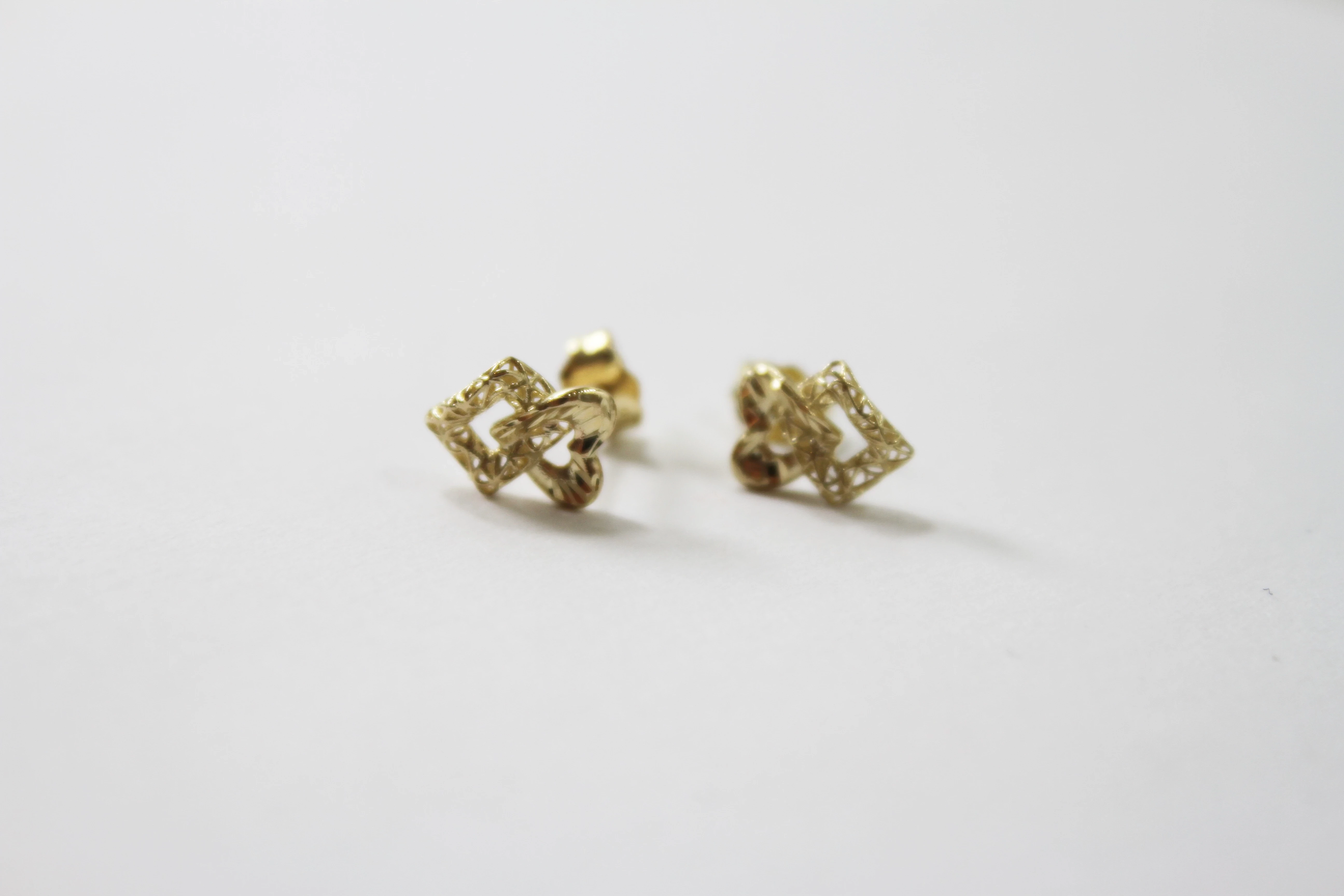 zlote-kolczyki-wkrety-z-serduszkiem-585-g094-rodzaj-2205-2