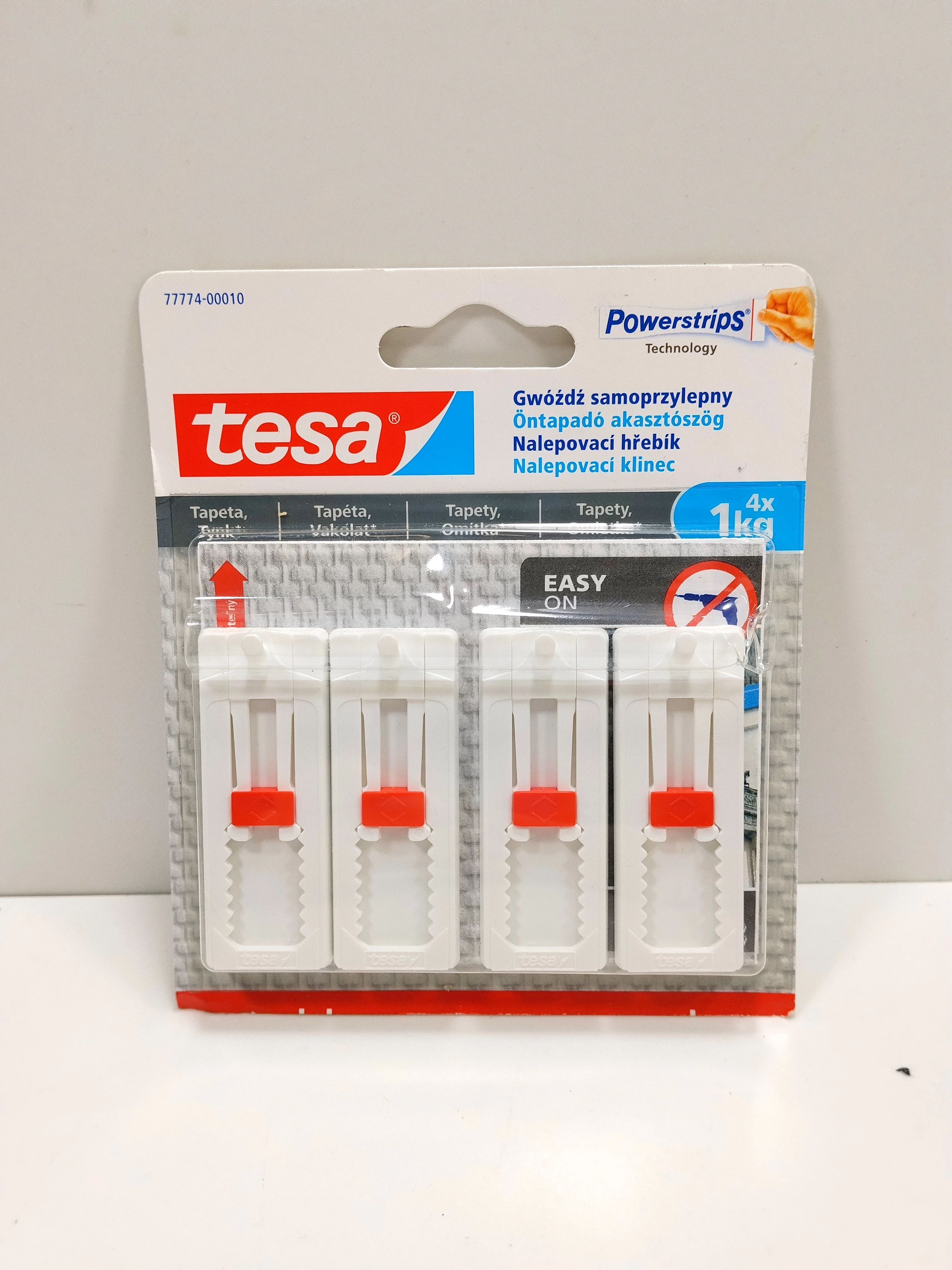 gwozdzie-samoprzylepne-tesa-aleje-karola-marcinkowskiego-15-poznan