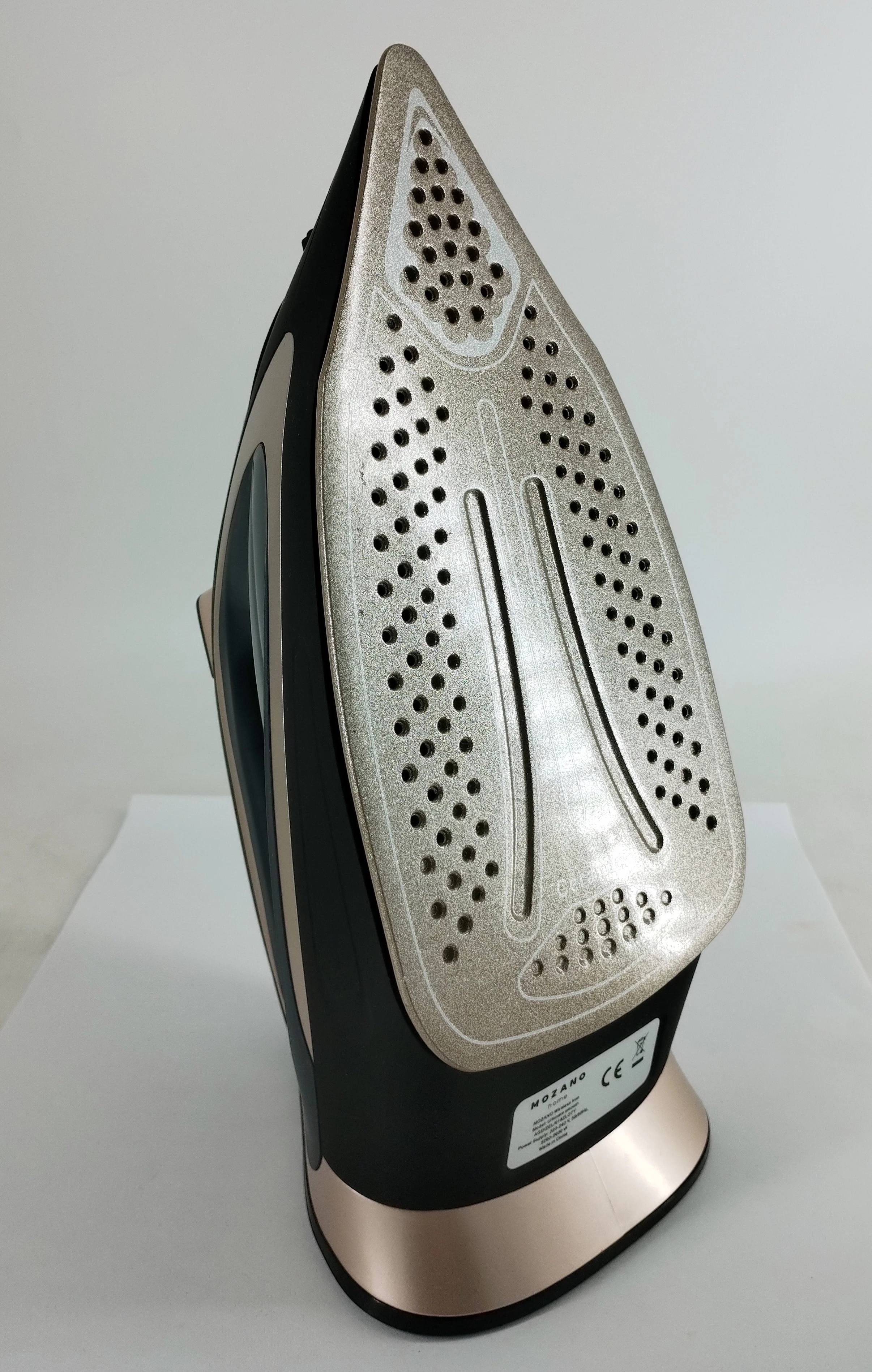 zelazko-parowe-mozano-ultimate-smooth-2600w-kolor-dominujacy-129357-3