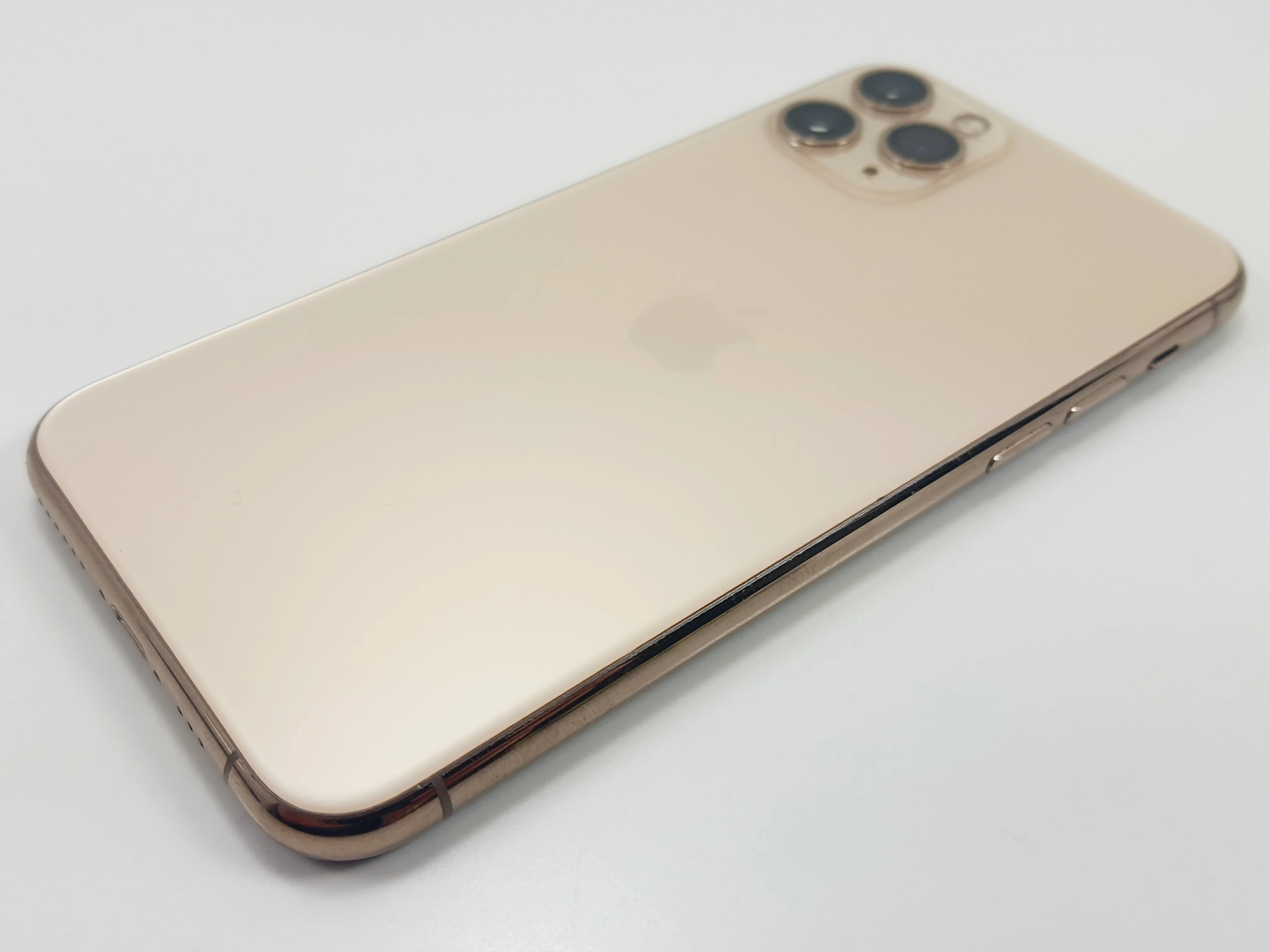 telefon-iphone-11-pro-64gb-67-baterii-kod-producenta-mwc52pma