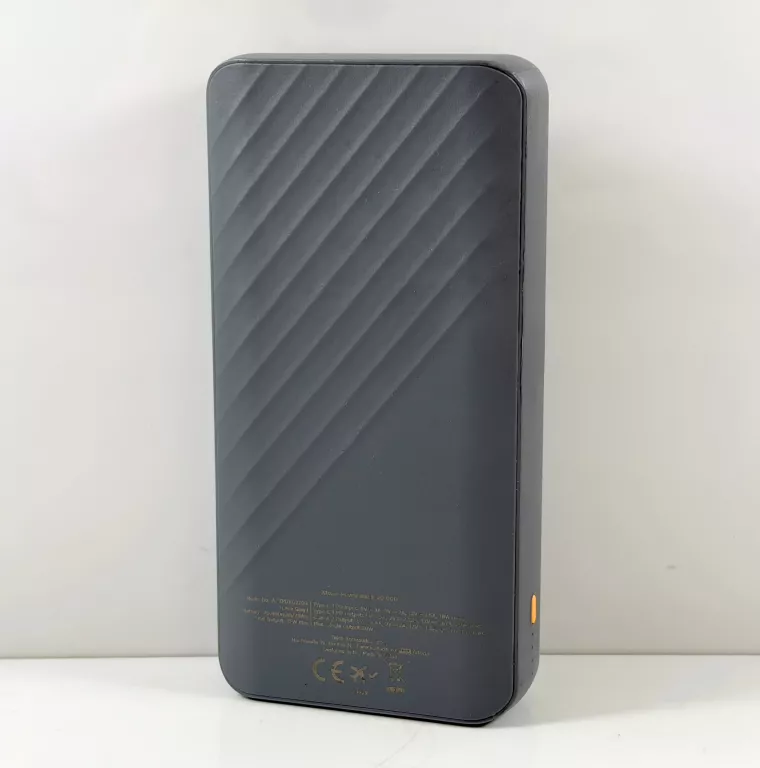 powerbank-xtorm-20000mah-stan-11323-2