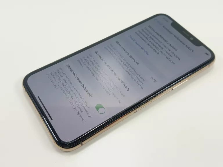 telefon-iphone-11-pro-64gb-67-baterii-przekatna-ekranu-580