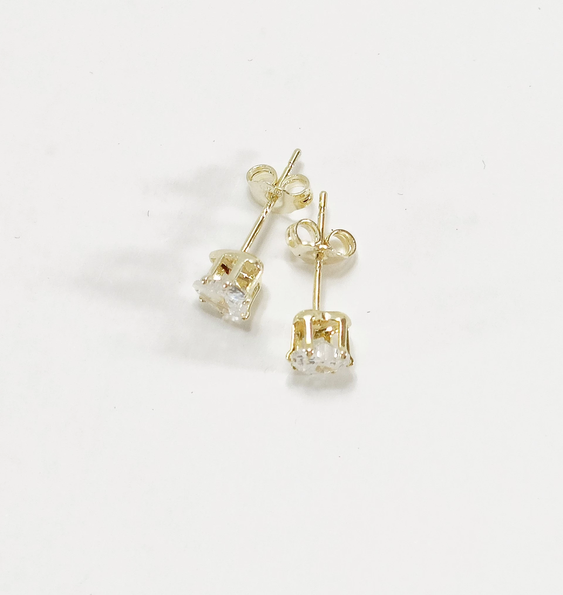 delikatne-srebrne-kolczyki-serca-p925-rodzaj-zapiecia-2207-1