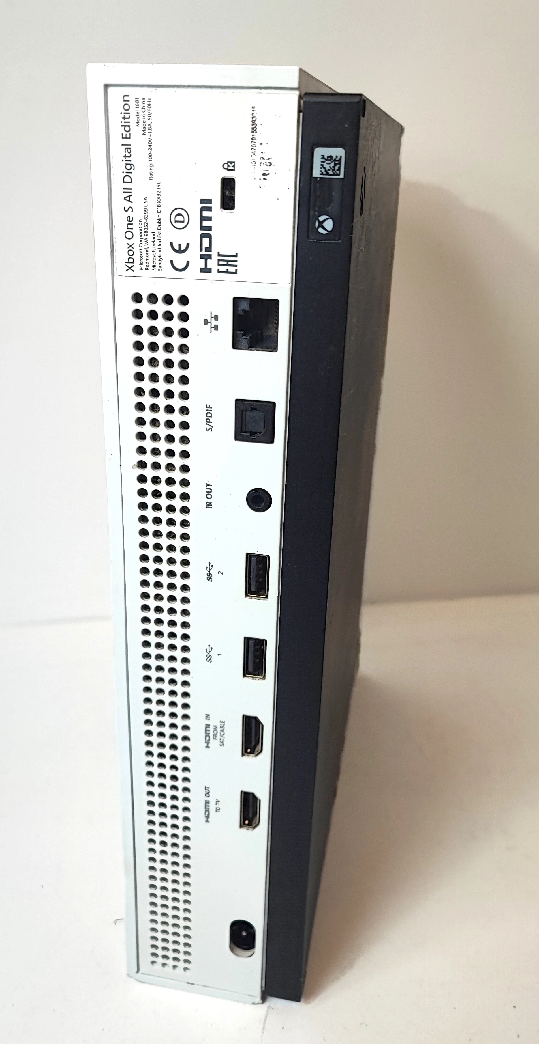 konsola-xbox-one-s-all-digital-edition-1-tb-bialy-liczba-kontrolerow-w-zestawie-205994-225550