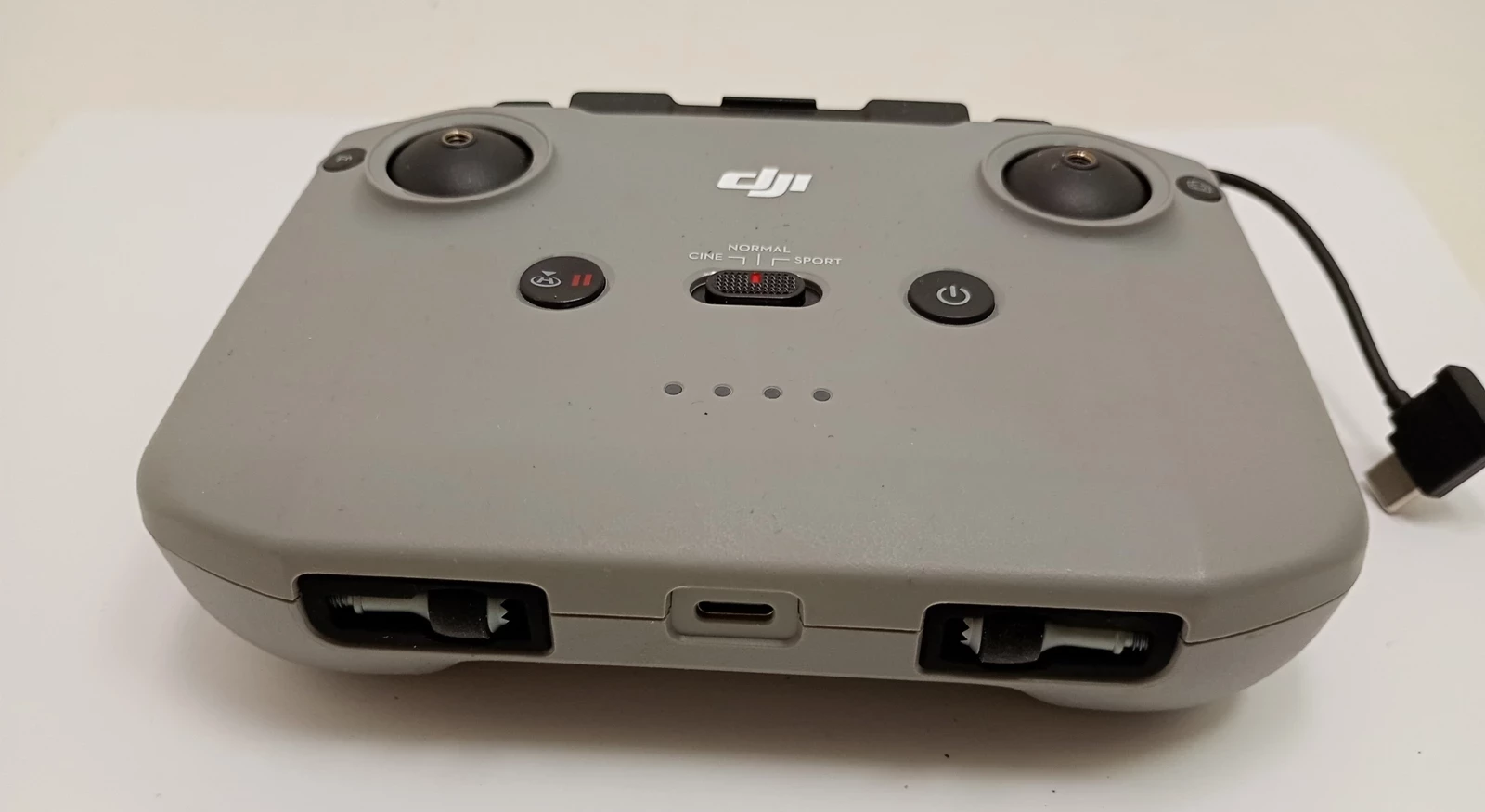 dron-dji-mini-2-se-249g-6000m-2250mah-stan-zlozenia-384-3