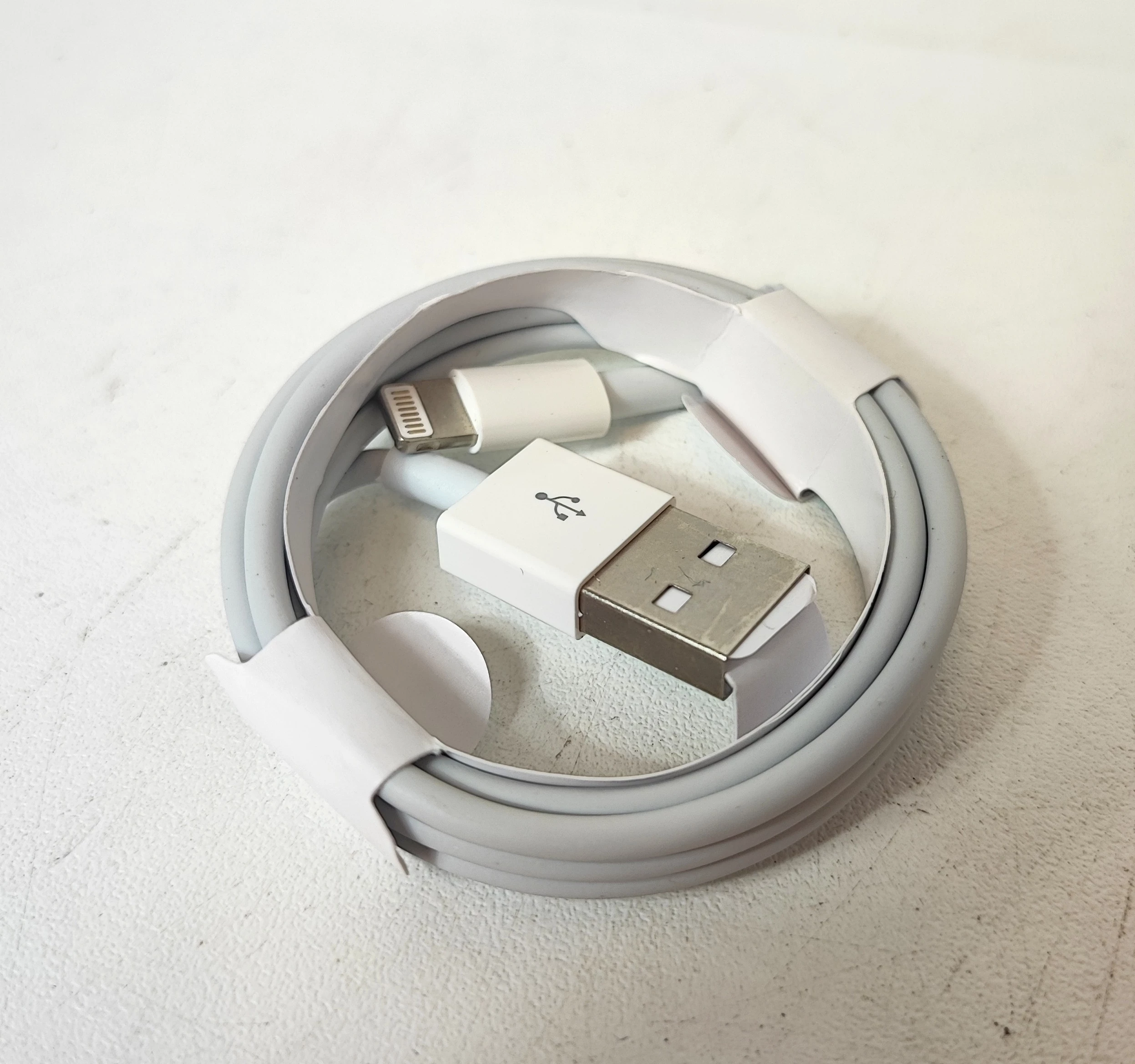 kabel-do-ladowania-lightning-3-maja-105-dabrowa-gornicza