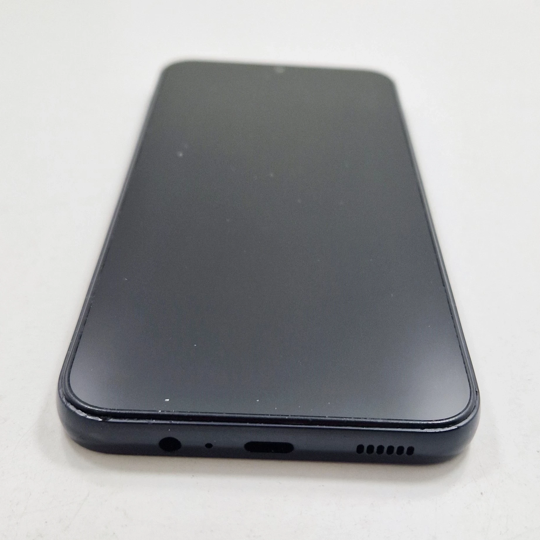 samsung-galaxy-a14-5g-464-gb-czarny-stan-11323-2