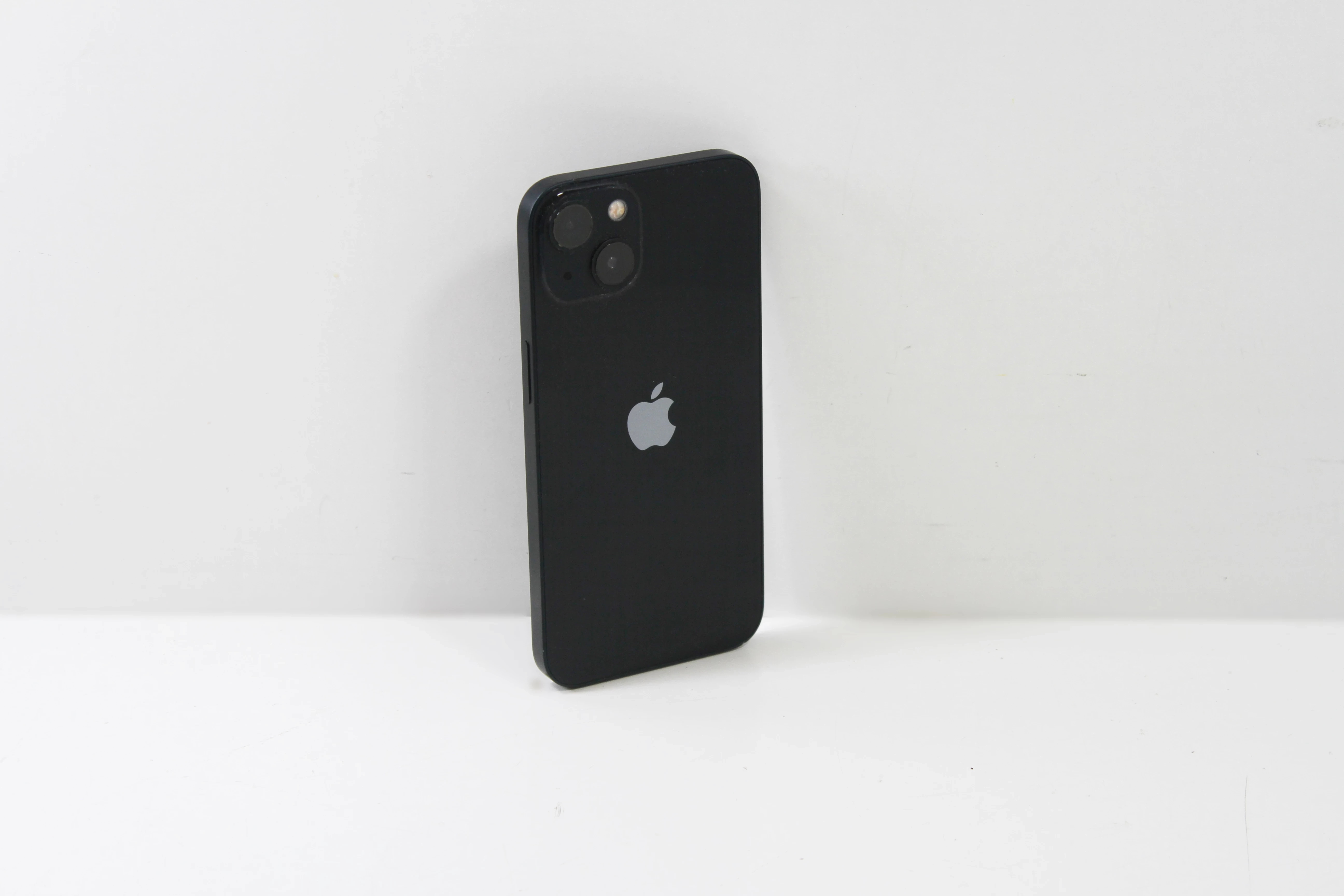 telefon-iphone-13-128gb-bat97-ean-gtin-194252707043