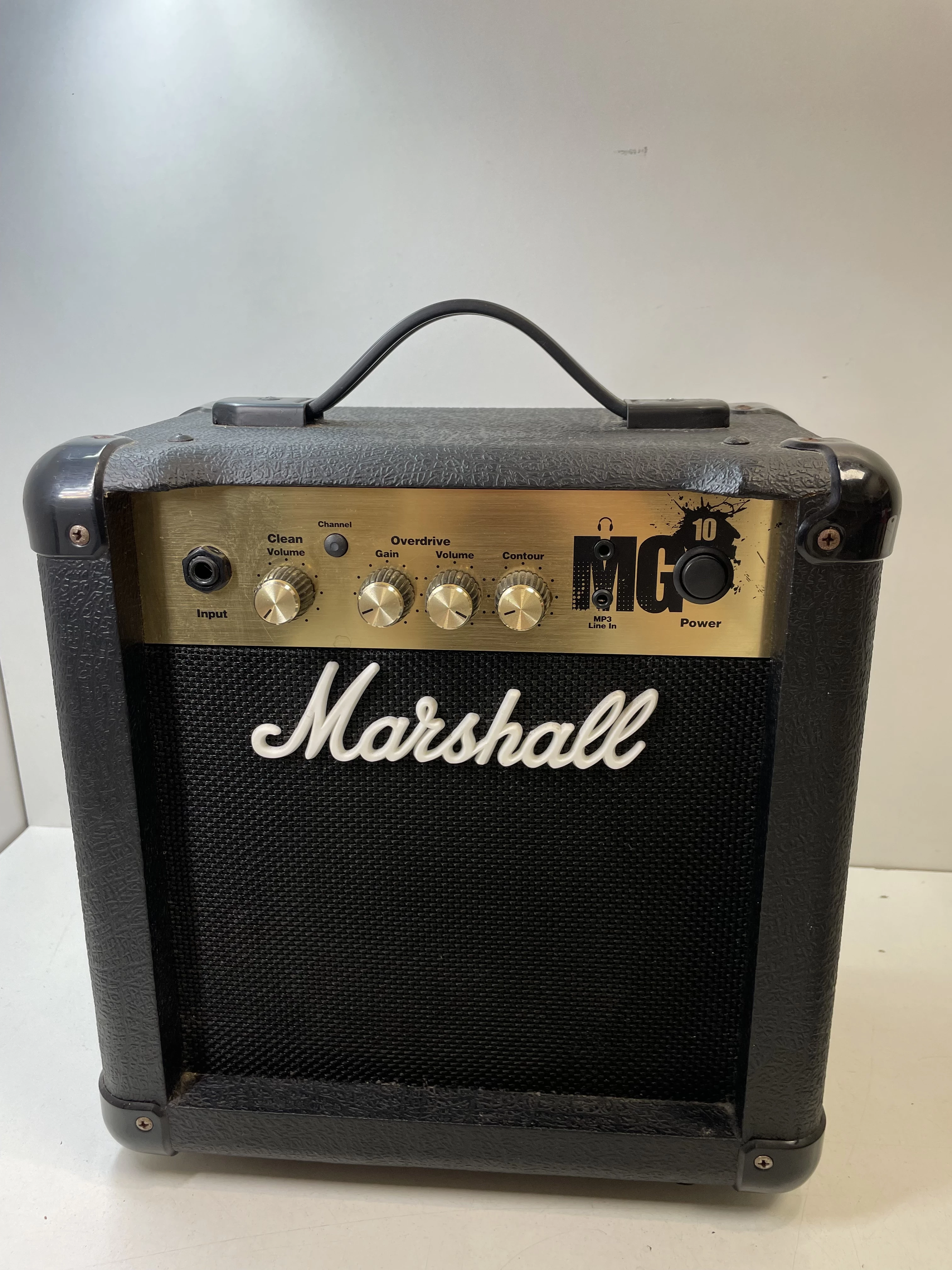 wzmacniacz-marshall-mg10-osiedle-centrum-d1-krakow