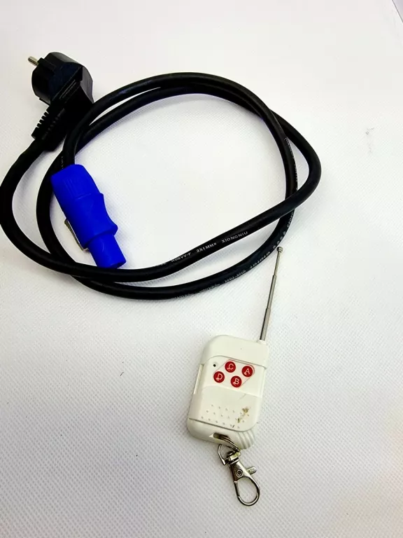 light4me-faze-1600-wytwornica-dymu-mgly-fazer-model-faze-1600