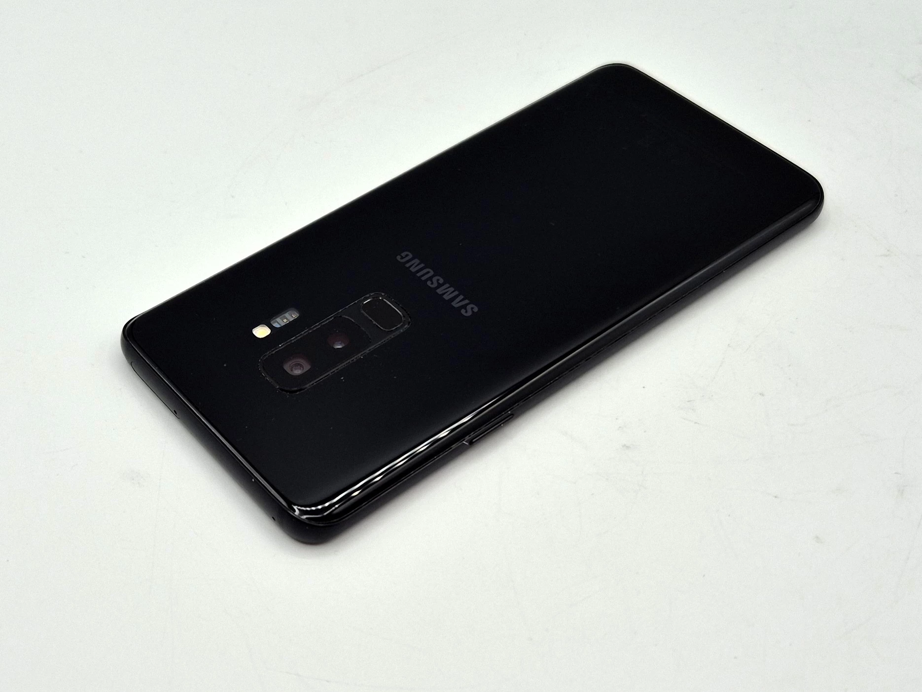 samsung-galaxy-s9-6-gb-64-gb-pamiec-ram-202865-214117