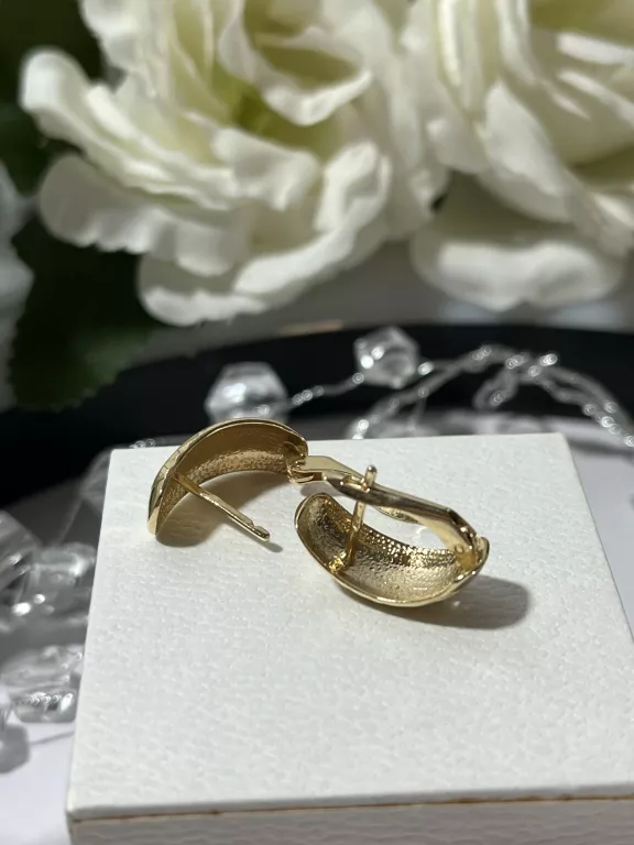 sliczne-zlote-kolczyki-366g-585p-rodzaj-2205-2