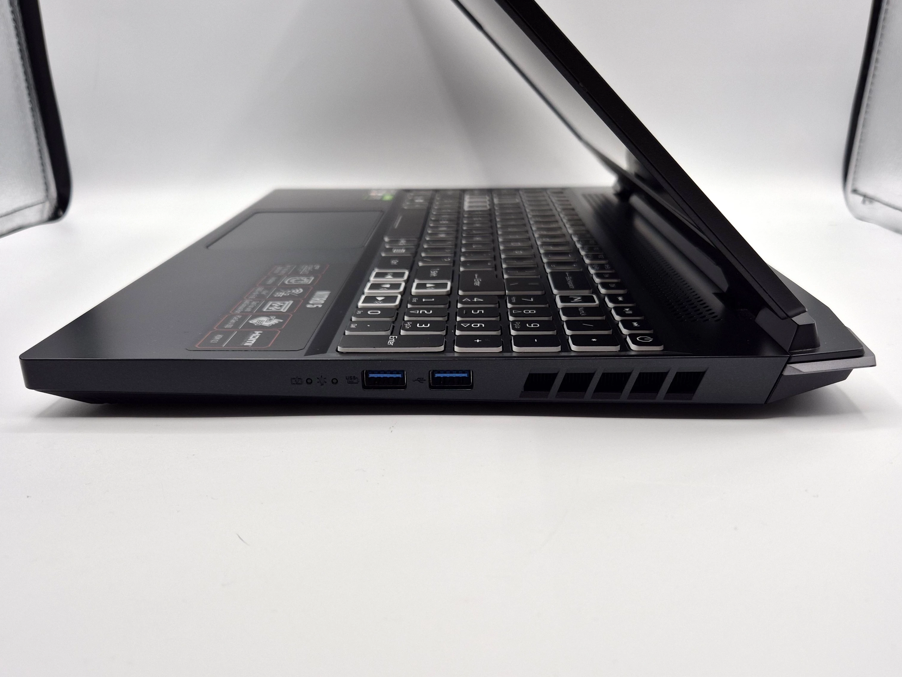 acer-nitro-5-amd-ryzen-5-6600h-16-gb-ddr4-512gb-ssd-rtx-3060-6gb-seria-procesora-4366-293005