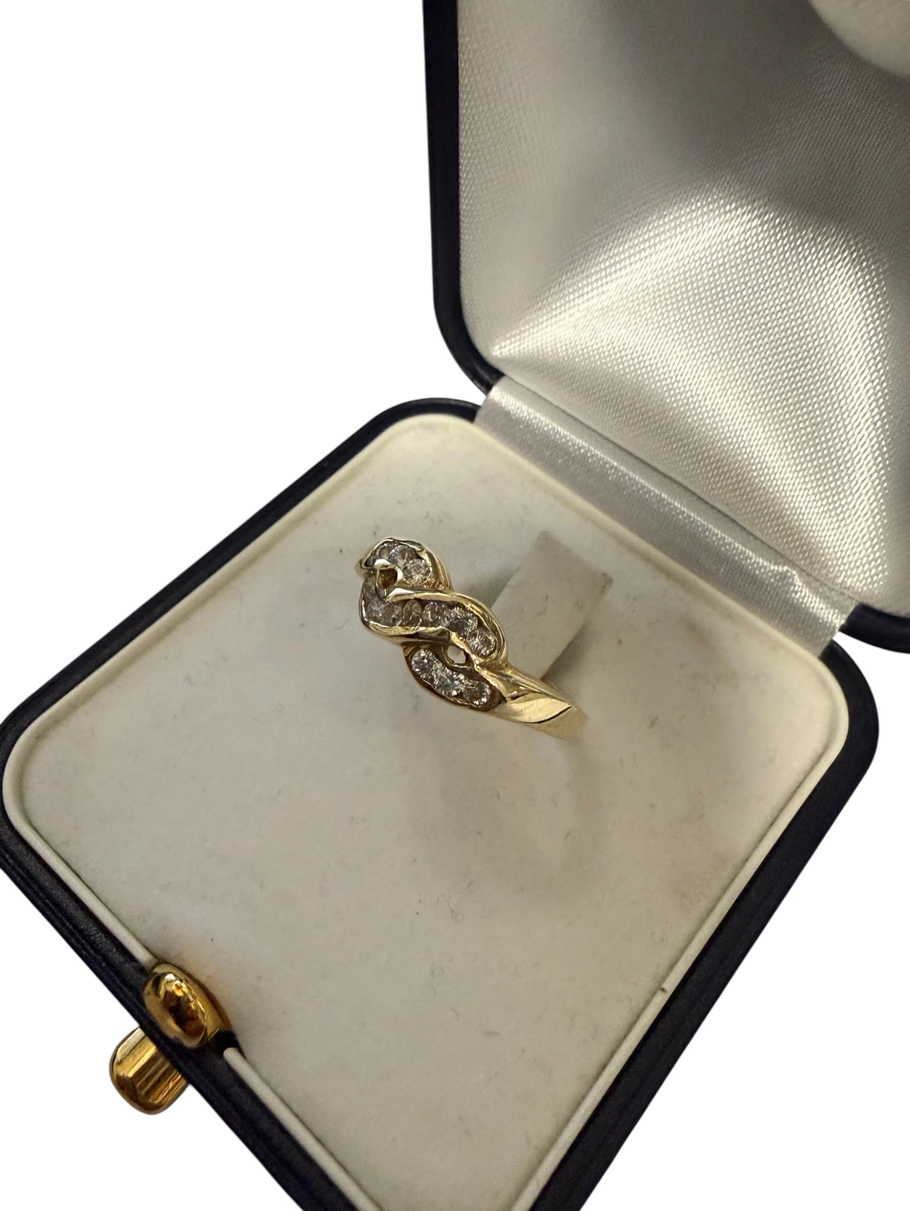 zloty-pierscionek-14k-585-273g-material-15835-2