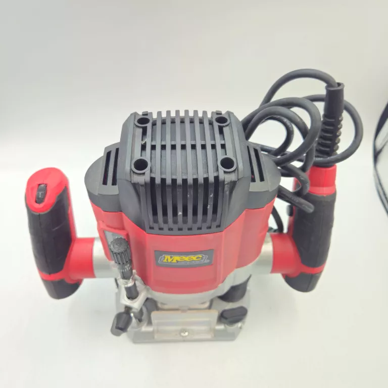 frezarka-gornowrzecionowa-meec-tools-router-040-027-1200w-3-maja-48-poznan-ska-x