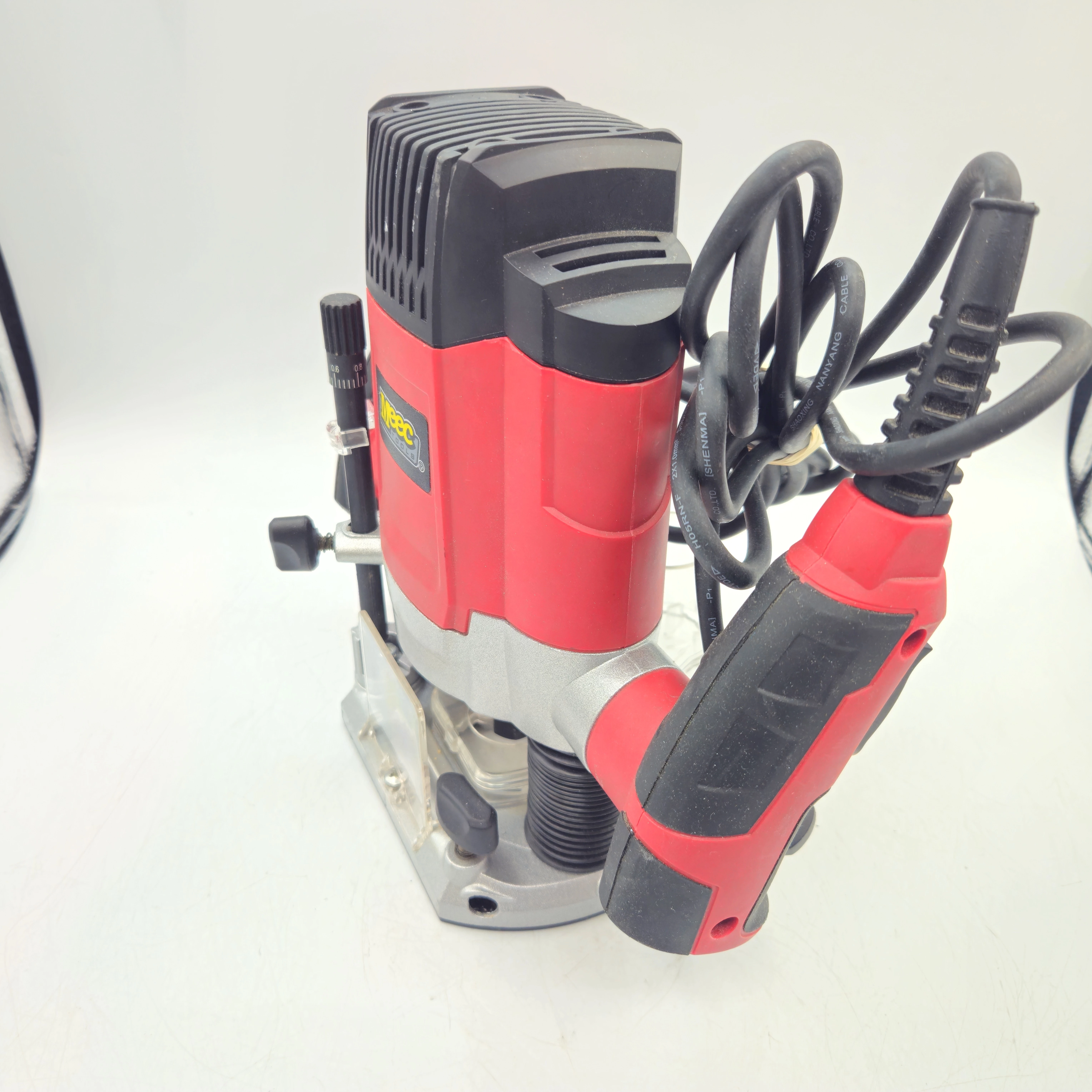 frezarka-gornowrzecionowa-meec-tools-router-040-027-1200w-rodzaj-frezarki-25452-1