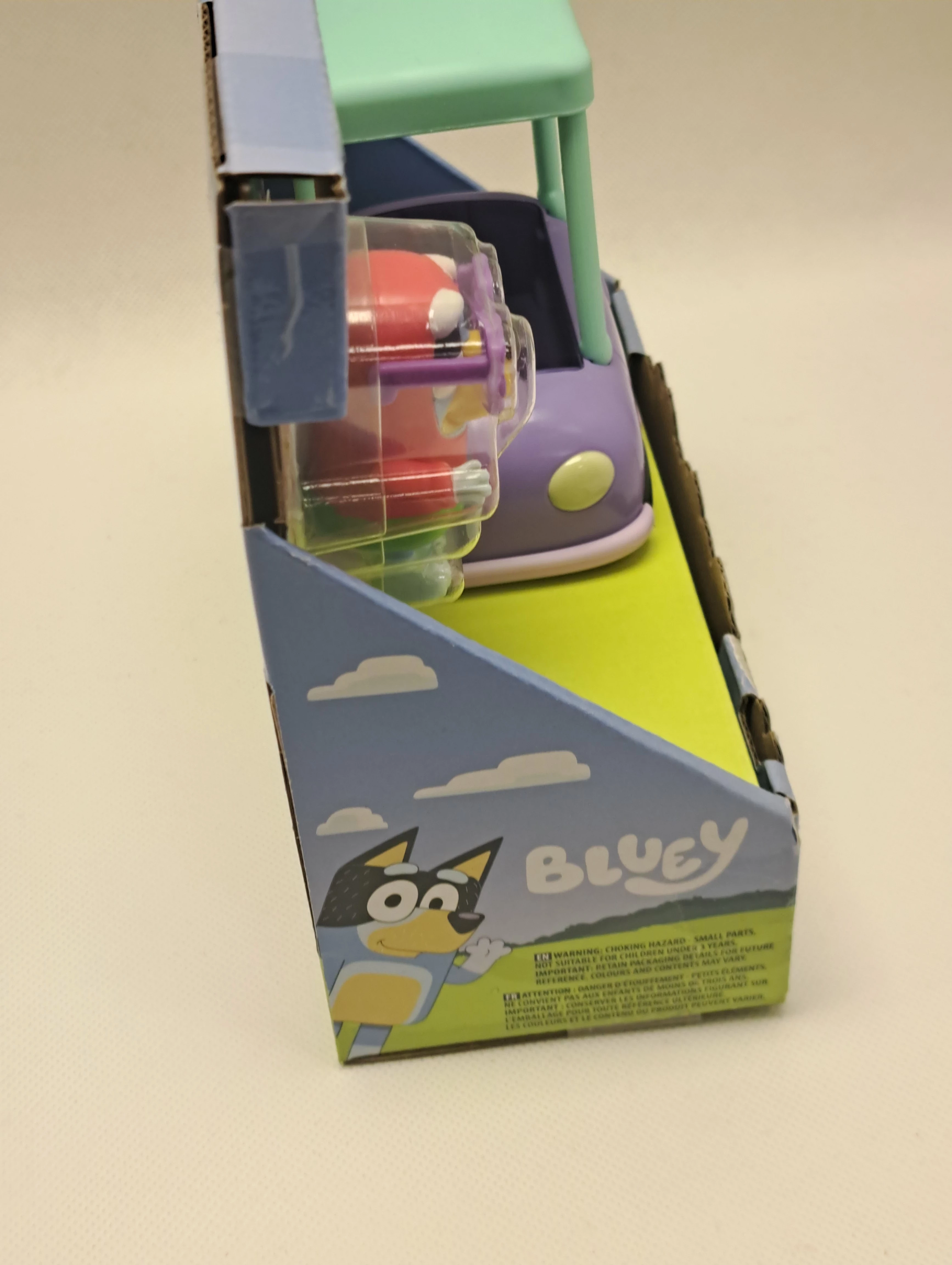 bluey-blue-auto-babci-i-janet-figurka-pieska-blu18924-typ-201569-208673