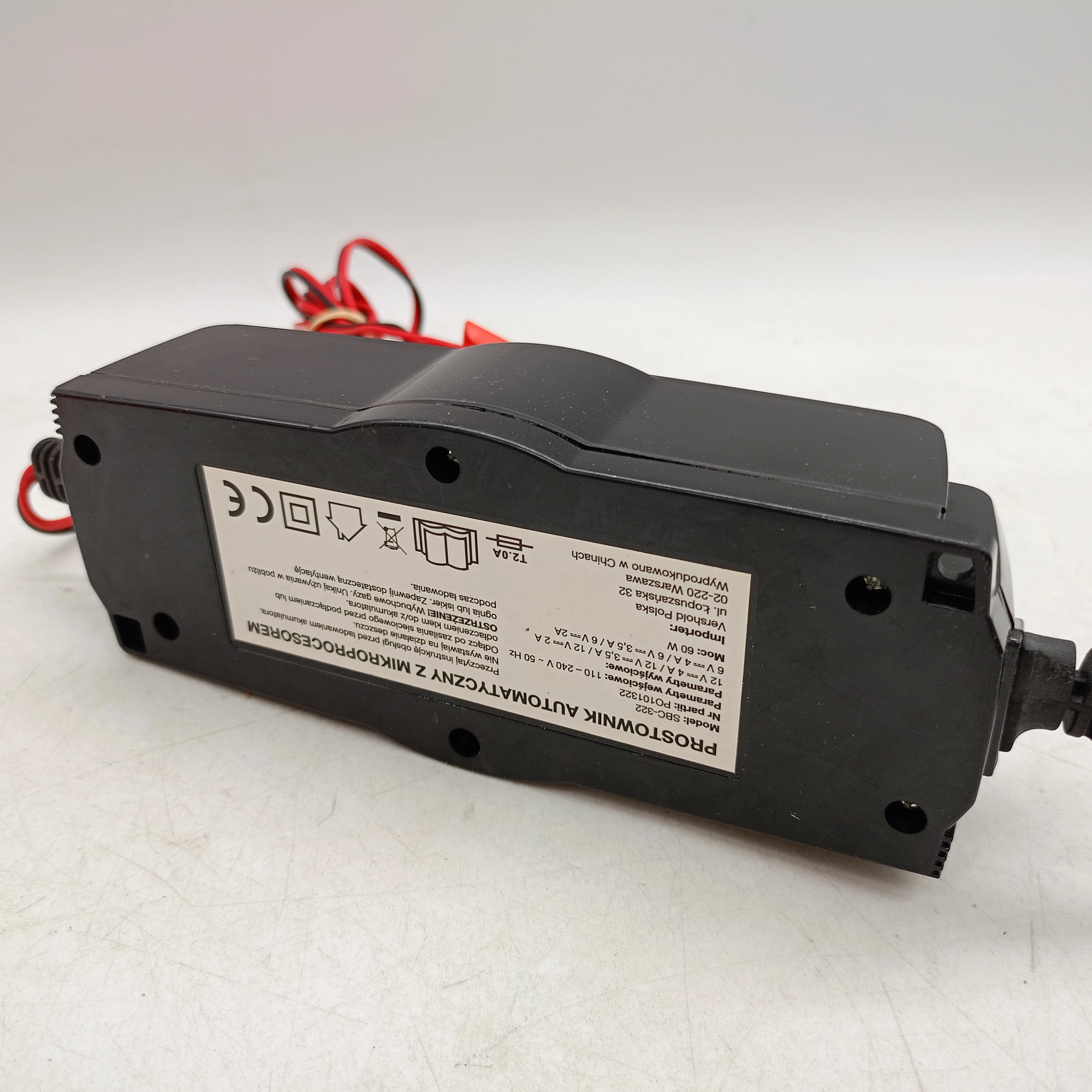 prostownik-automatyczny-z-mikroprocesorem-bc-2000-natezenie-maksymalne-080