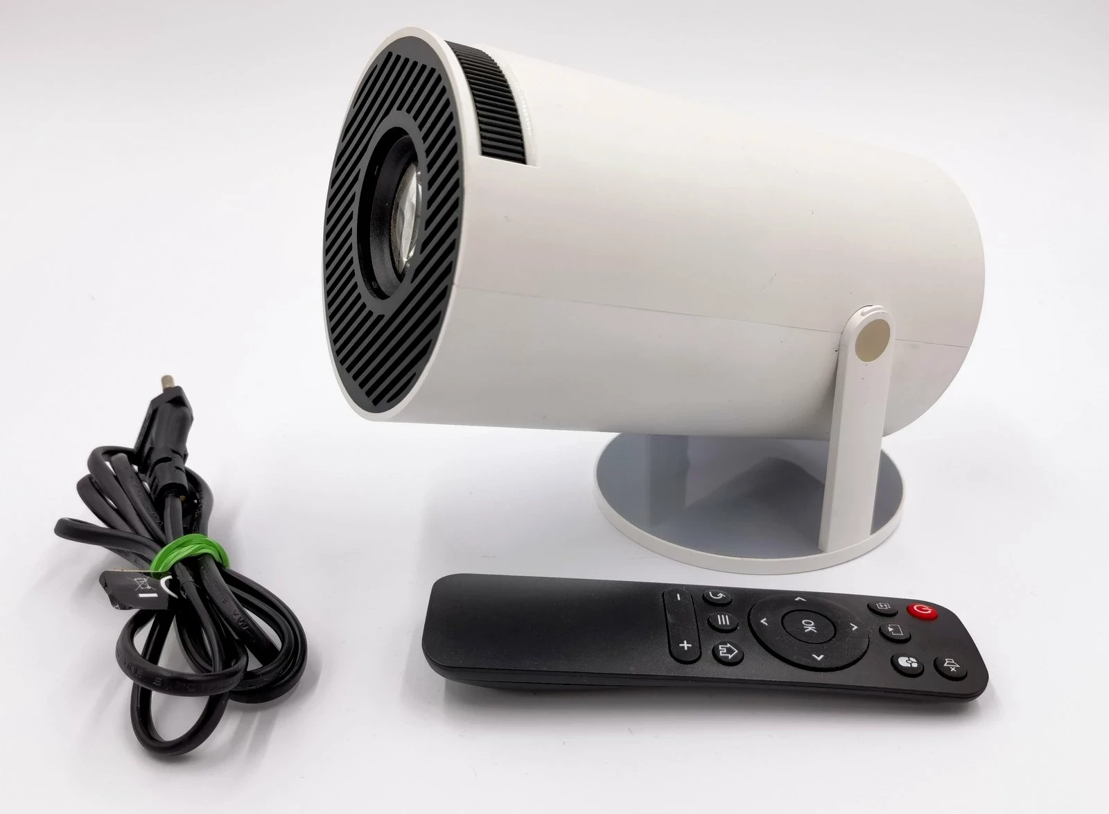 projektor-forever-fp-100-rynek-4-chodziez