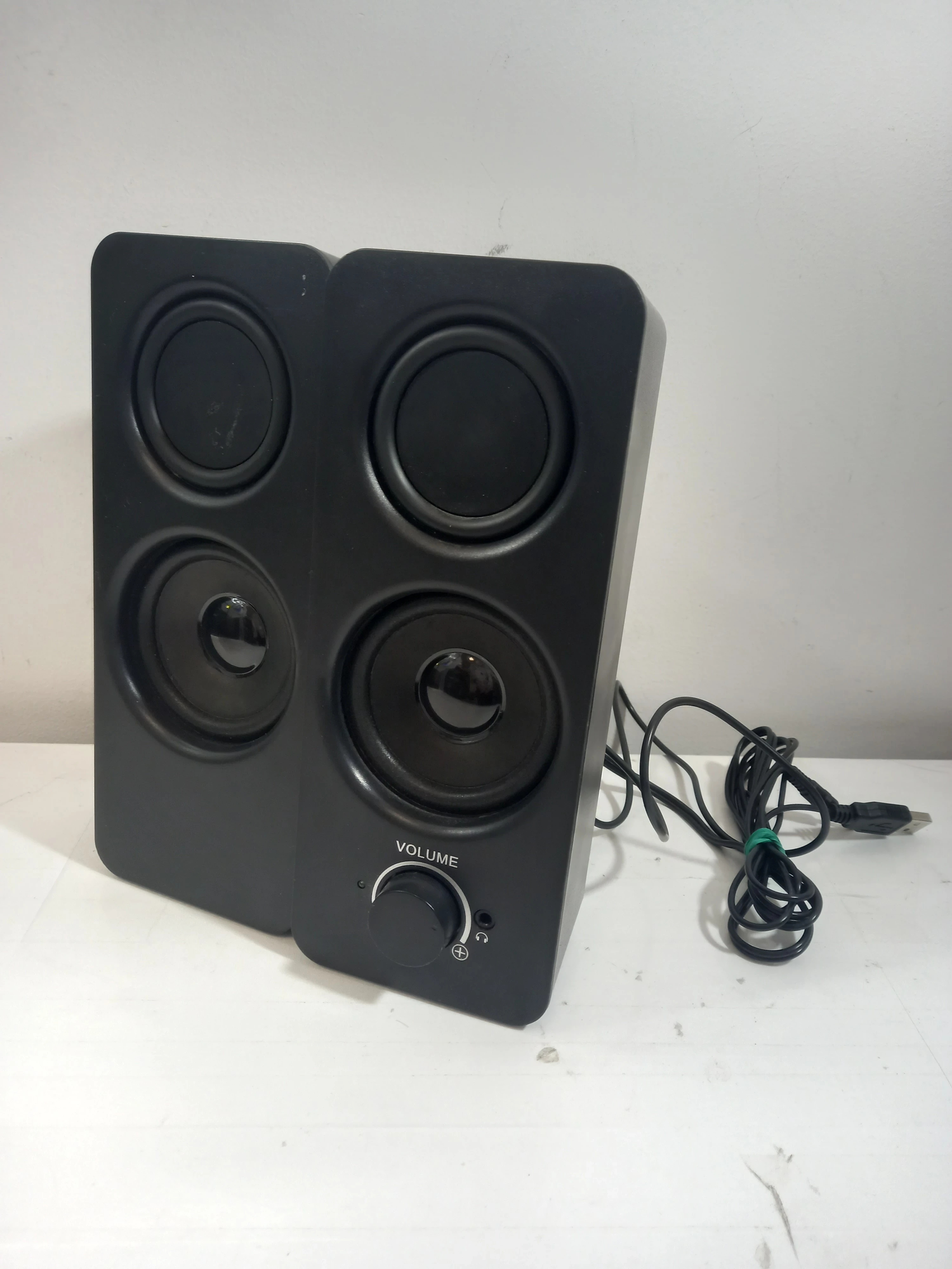 glosniki-komputerowe-czarne-sologic-kosciuszki-10a1-braniewo