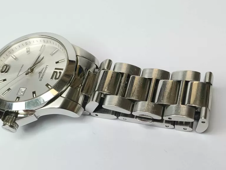 zegarek-longines-conquest-l36594-ksztalt-koperty-129223-2